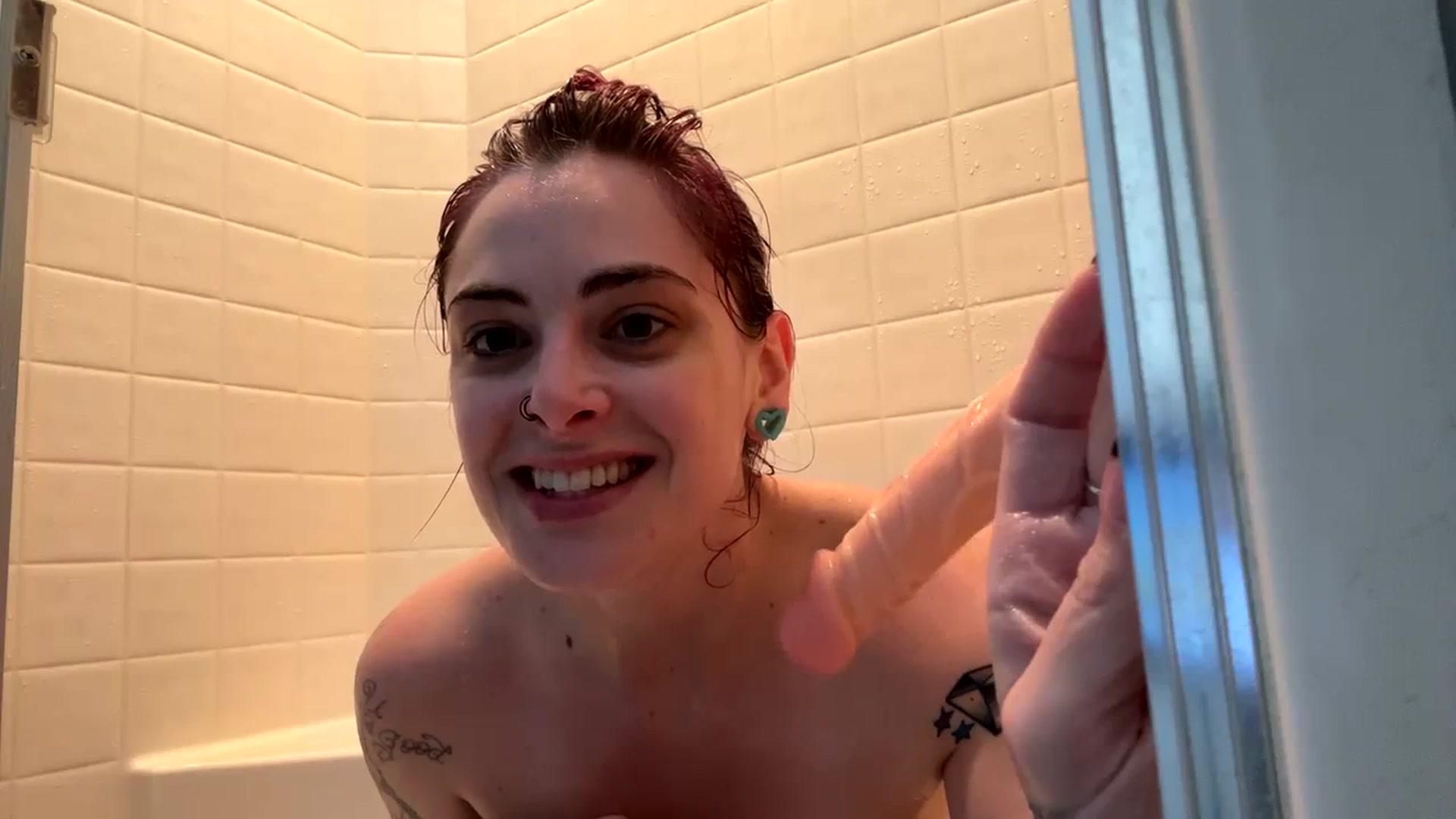 Gallery image thumbnail from Molly_Starr's myfreecams stream on, 01/21/2024, 18:44 image 7 of 20