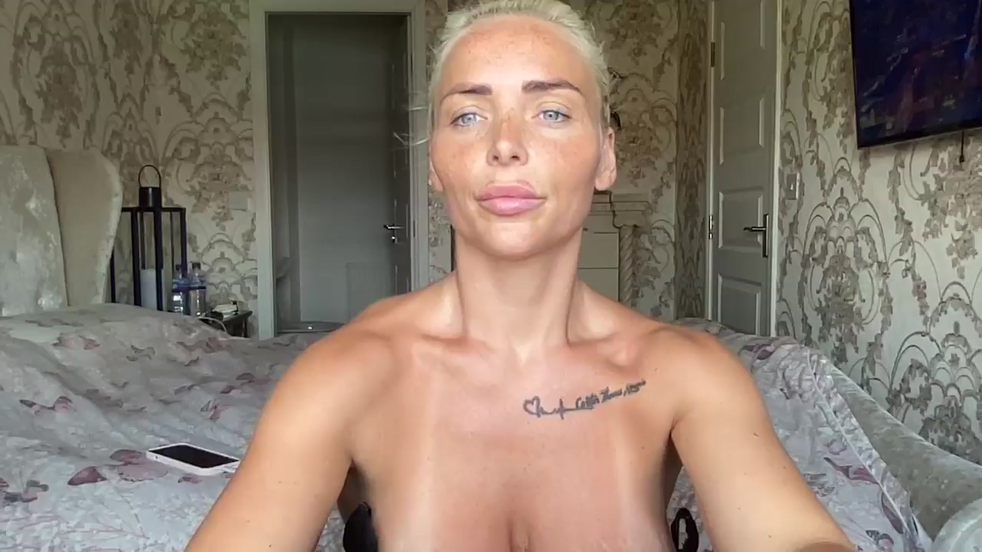 Gallery image thumbnail from Molly_XXX1's myfreecams stream on, 07/30/2024, 13:48 image 2 of 20