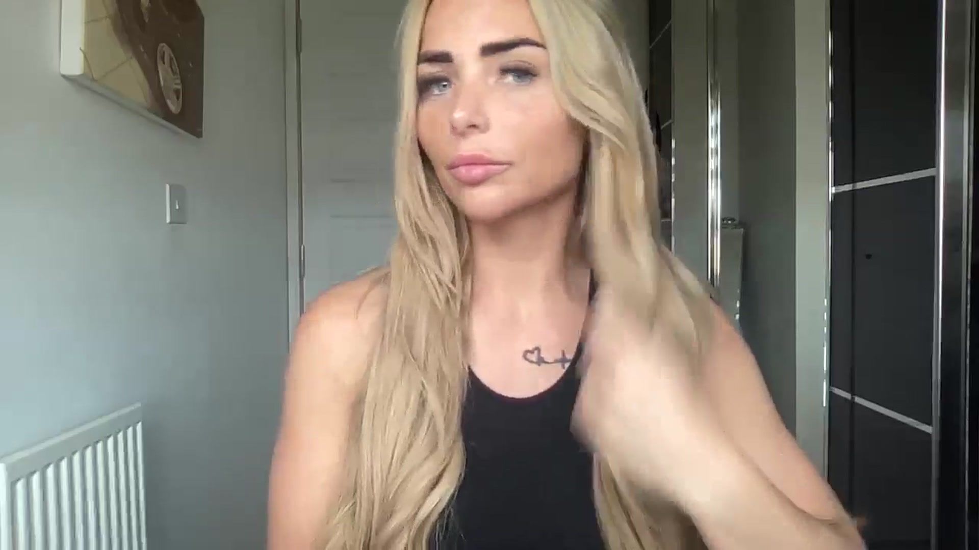 Gallery image thumbnail from Molly_XXX1's myfreecams stream on, 11/12/2024, 10:26 image 10 of 20