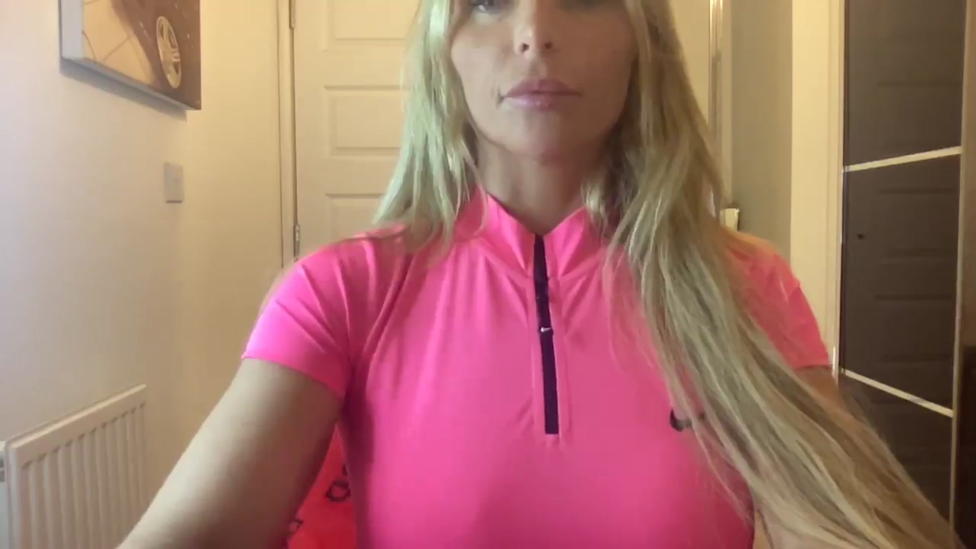 Gallery image thumbnail from Molly_XXX1's myfreecams stream on, 11/28/2024, 19:28 image 17 of 20