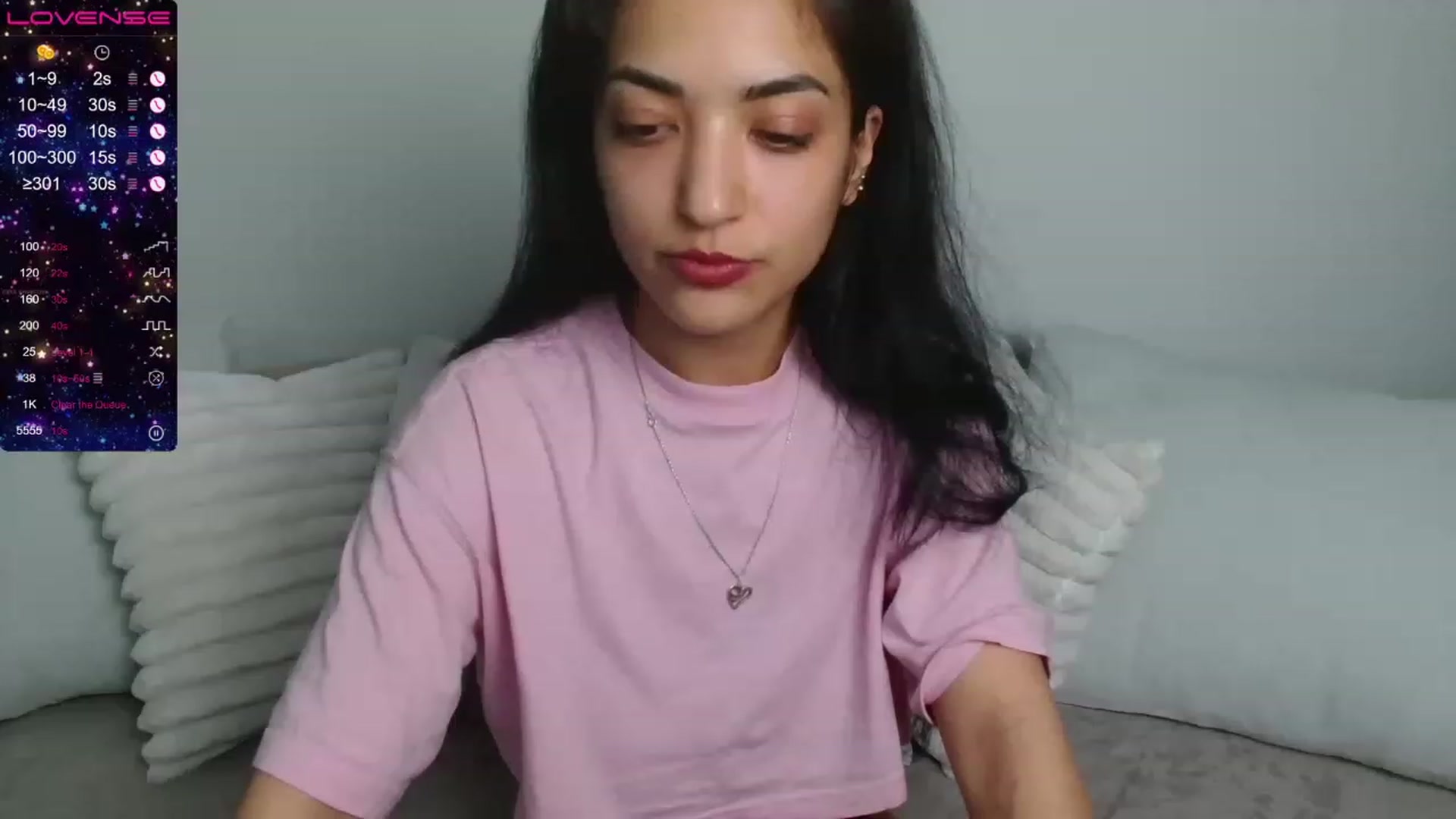 Gallery image thumbnail from Molly_opris's myfreecams stream on, 04/03/2023, 22:35 image 5 of 20