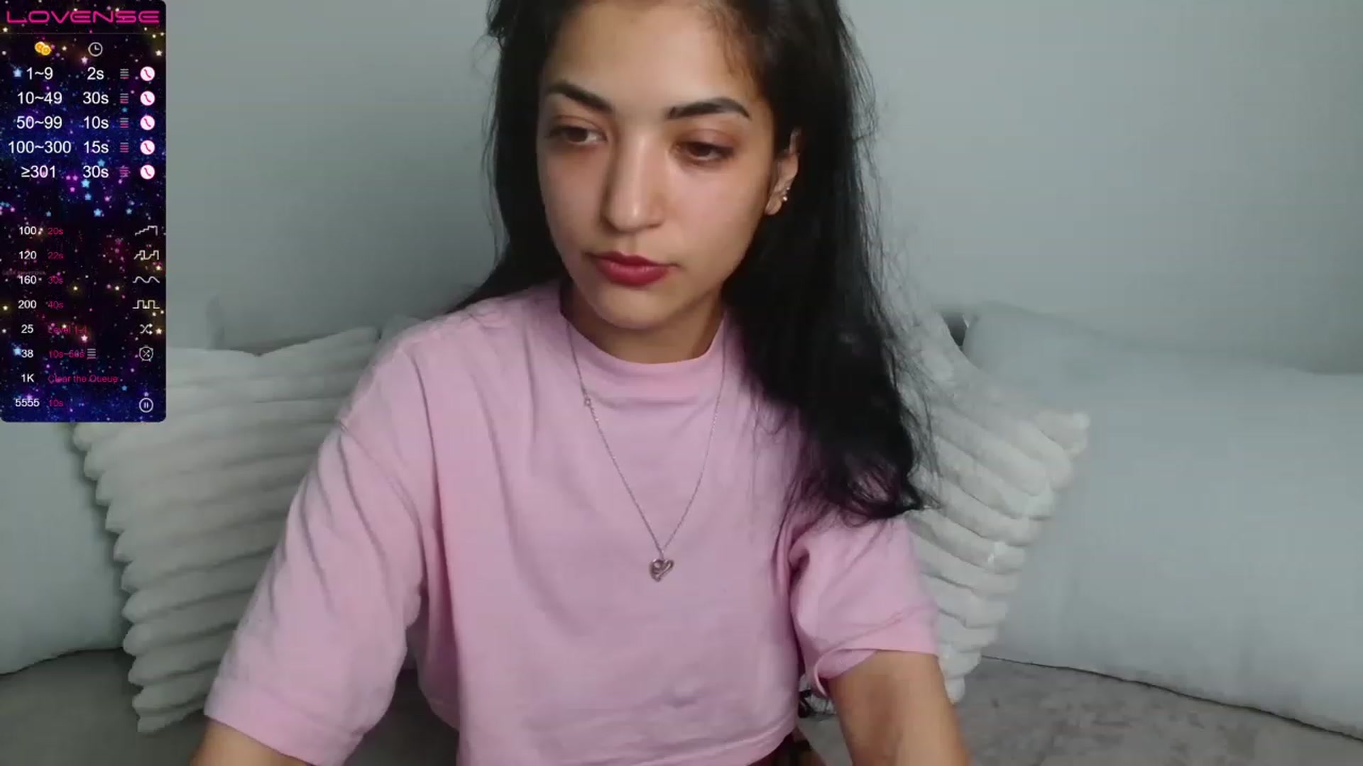 Gallery image thumbnail from Molly_opris's myfreecams stream on, 04/03/2023, 22:35 image 8 of 20
