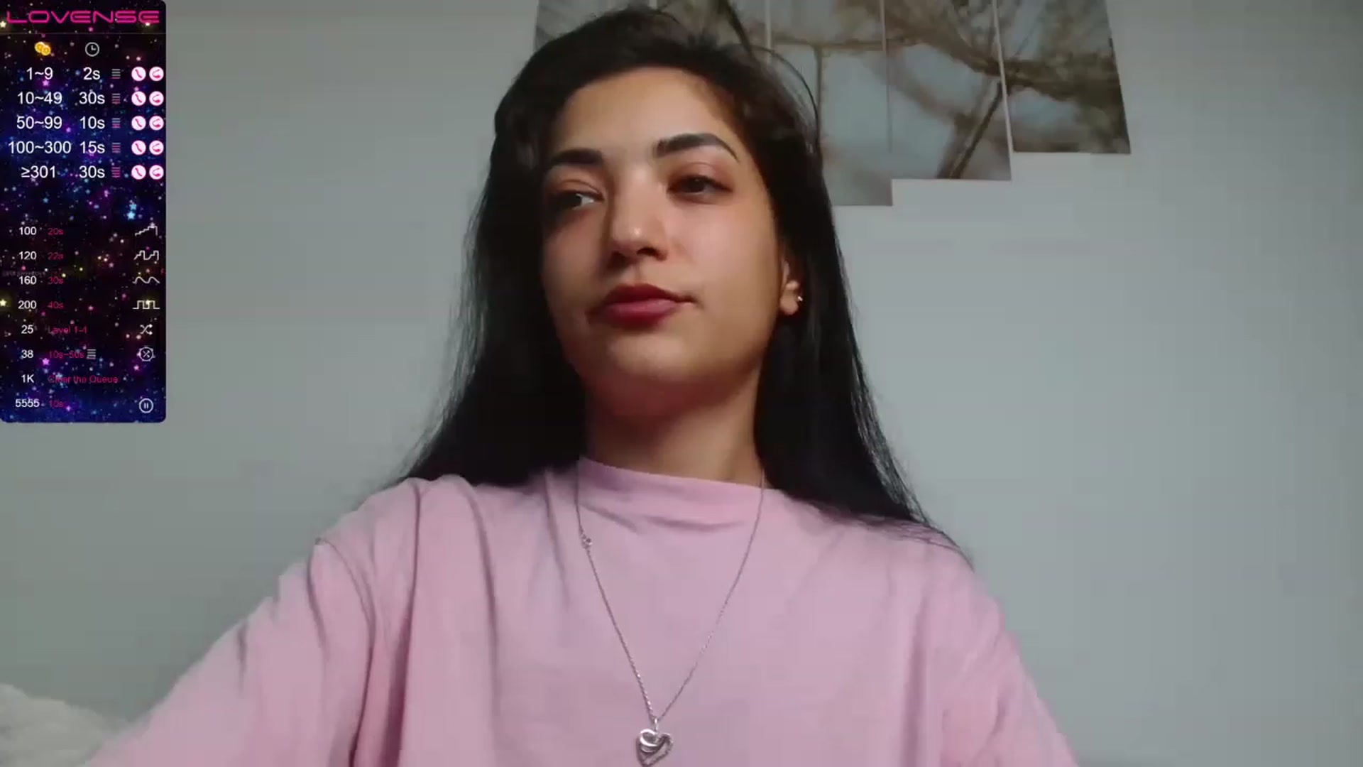 Gallery image thumbnail from Molly_opris's myfreecams stream on, 04/03/2023, 22:35 image 18 of 20
