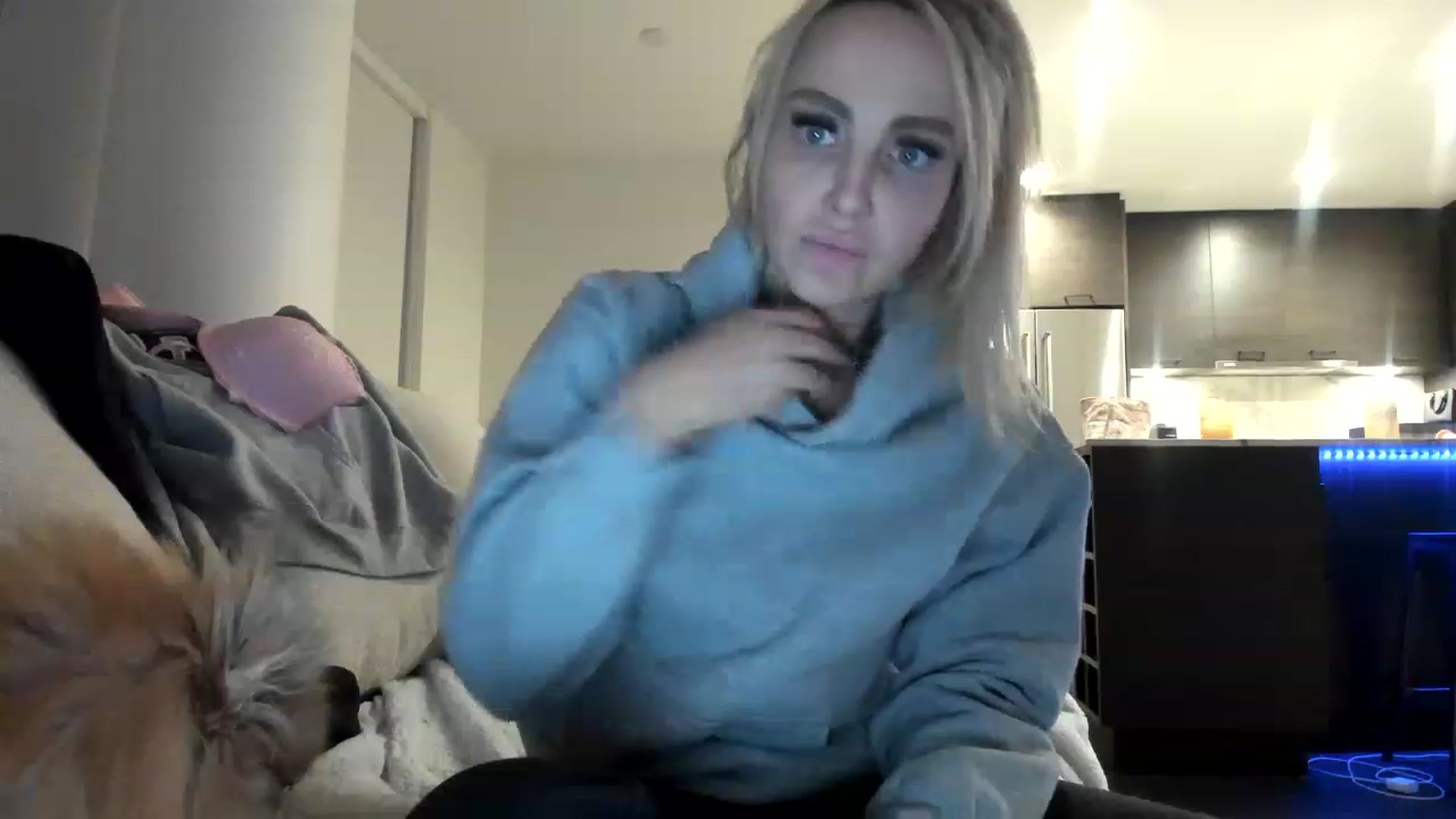 Gallery image thumbnail from Mollyboots's myfreecams stream on, 12/04/2022, 06:09 image 10 of 20