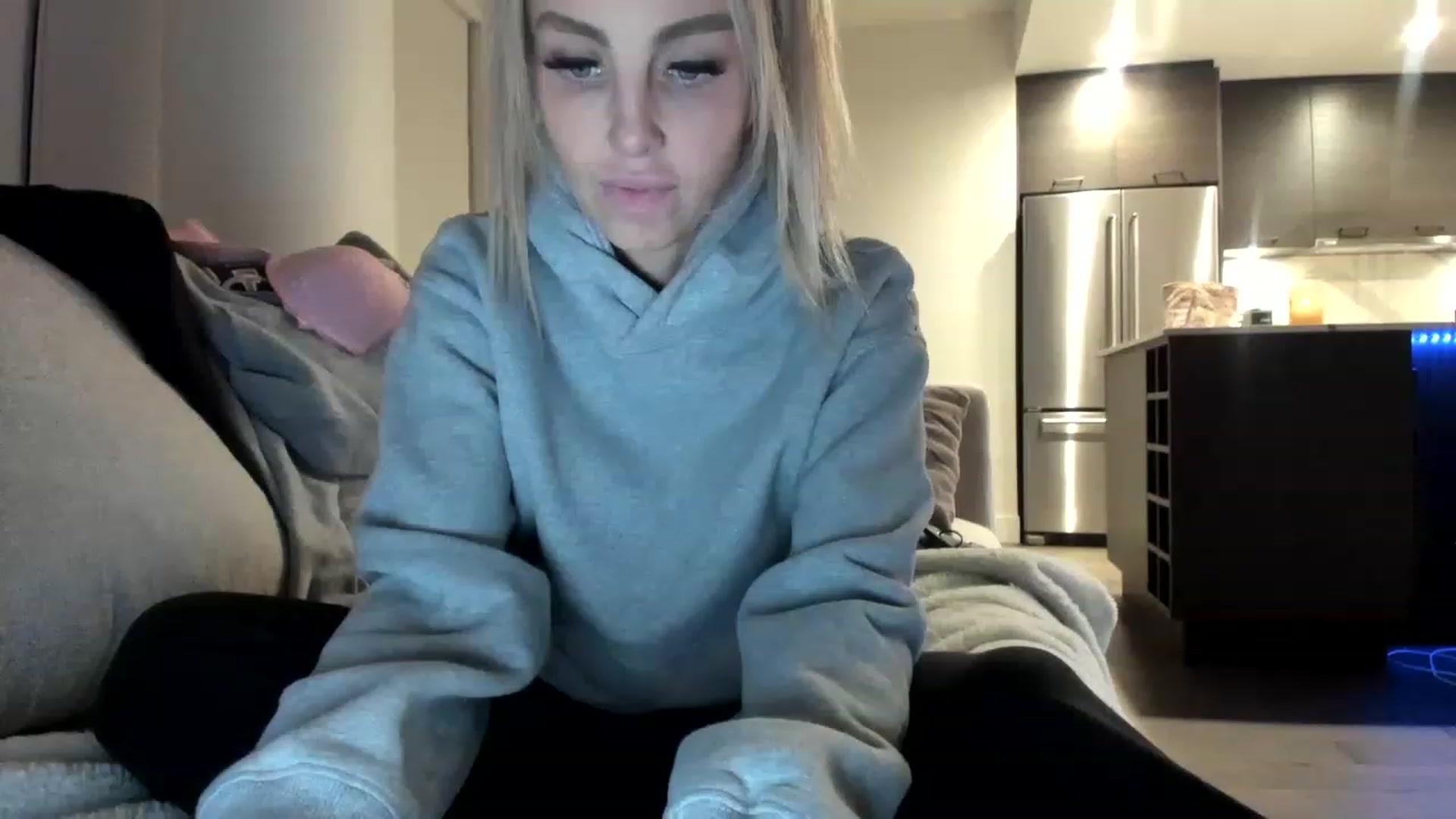 Gallery image thumbnail from Mollyboots's myfreecams stream on, 12/04/2022, 06:09 image 5 of 20