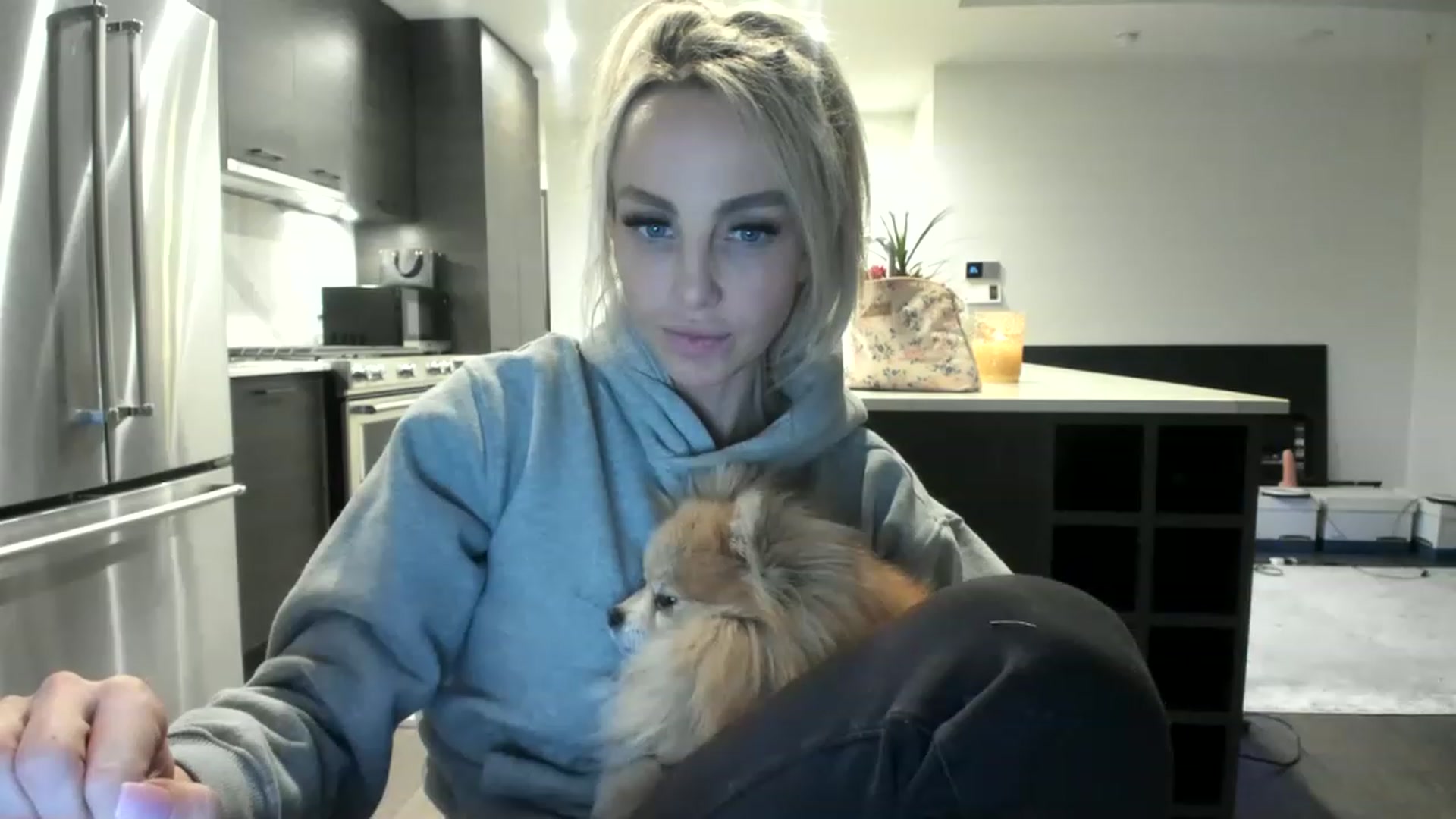 Gallery image thumbnail from Mollyboots's myfreecams stream on, 12/04/2022, 06:09 image 14 of 20