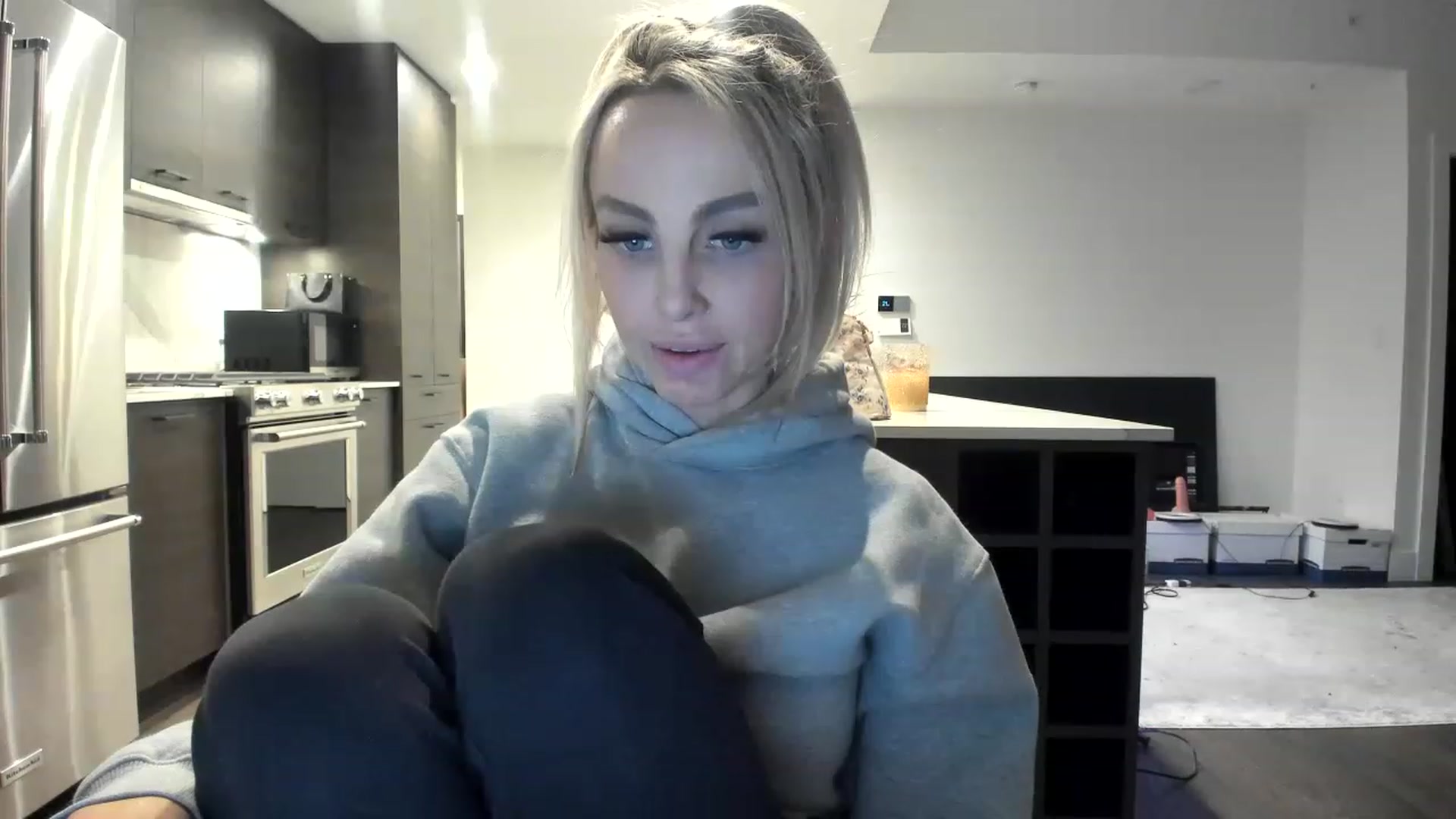 Gallery image thumbnail from Mollyboots's myfreecams stream on, 12/04/2022, 06:09 image 15 of 20