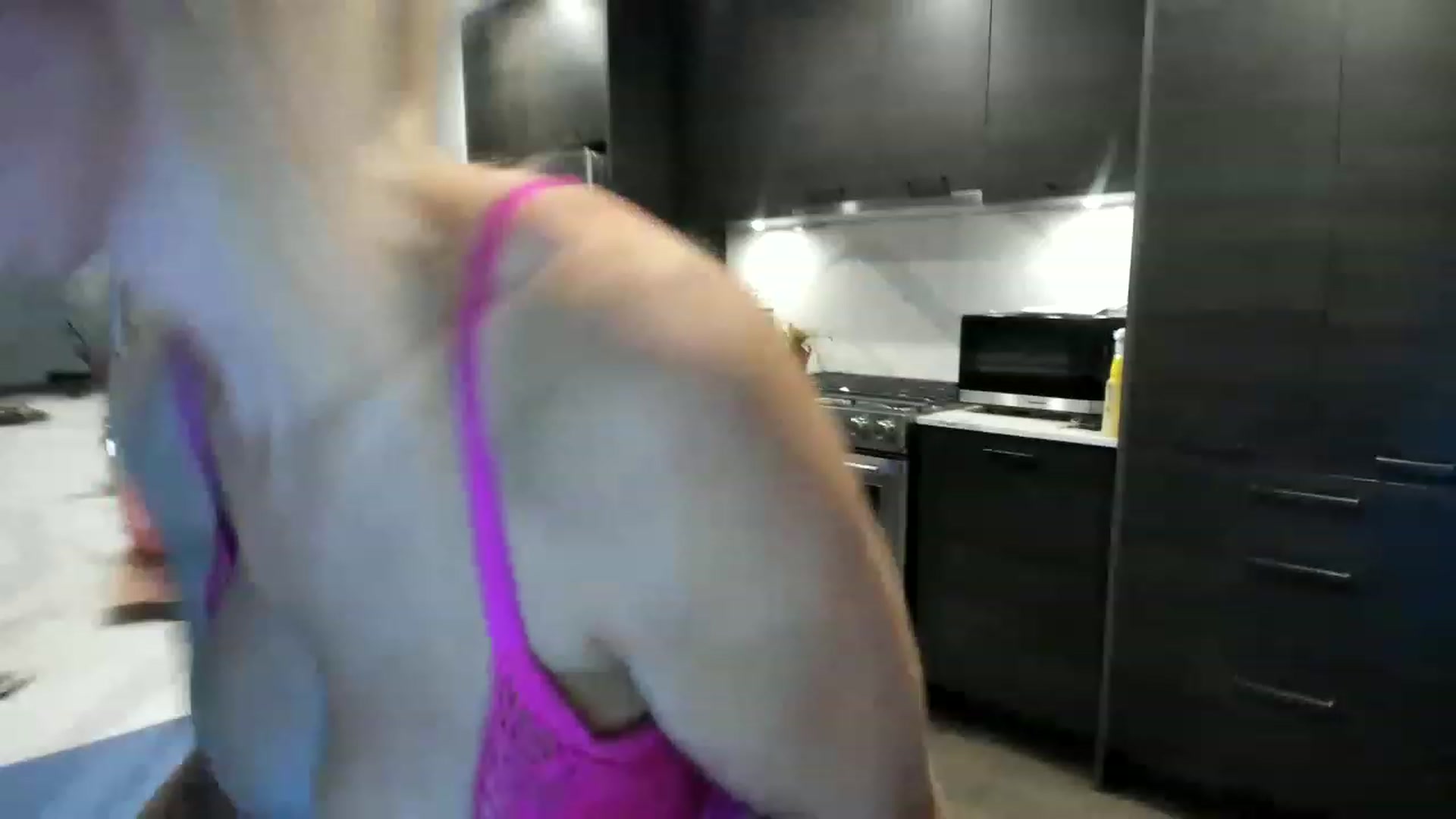 Gallery image thumbnail from Mollyboots's myfreecams stream on, 01/09/2023, 03:15 image 12 of 20