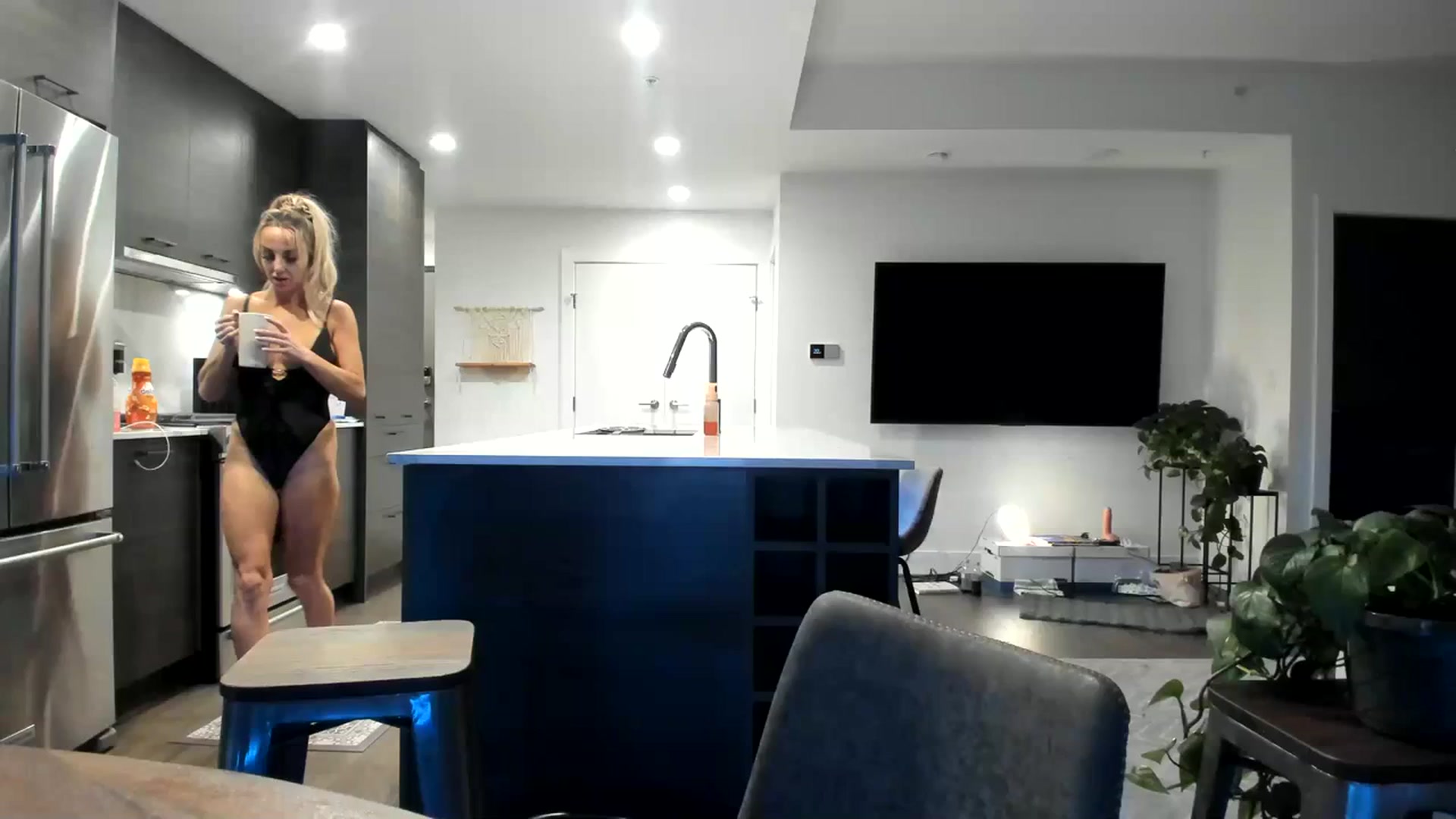Gallery image thumbnail from Mollyboots's myfreecams stream on, 09/14/2023, 04:59 image 1 of 20