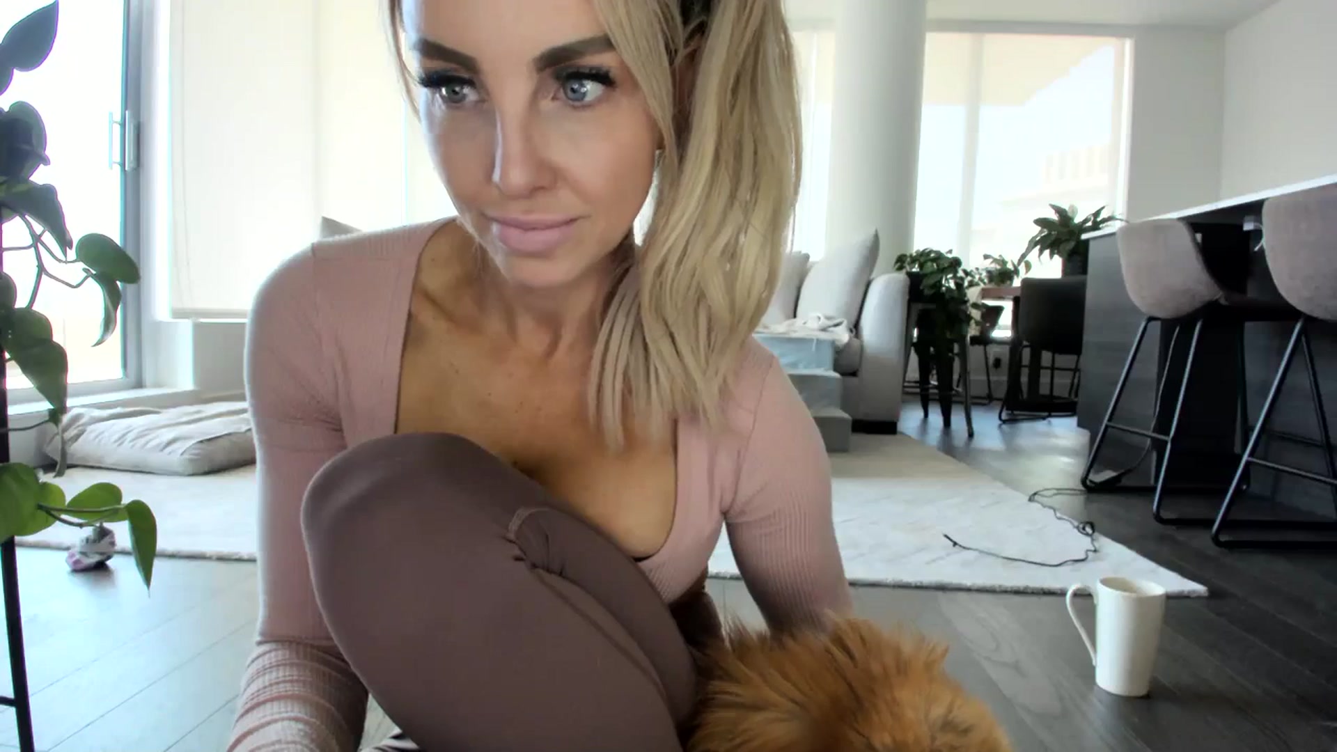Gallery image thumbnail from Mollyboots's myfreecams stream on, 09/14/2023, 18:28 image 20 of 20