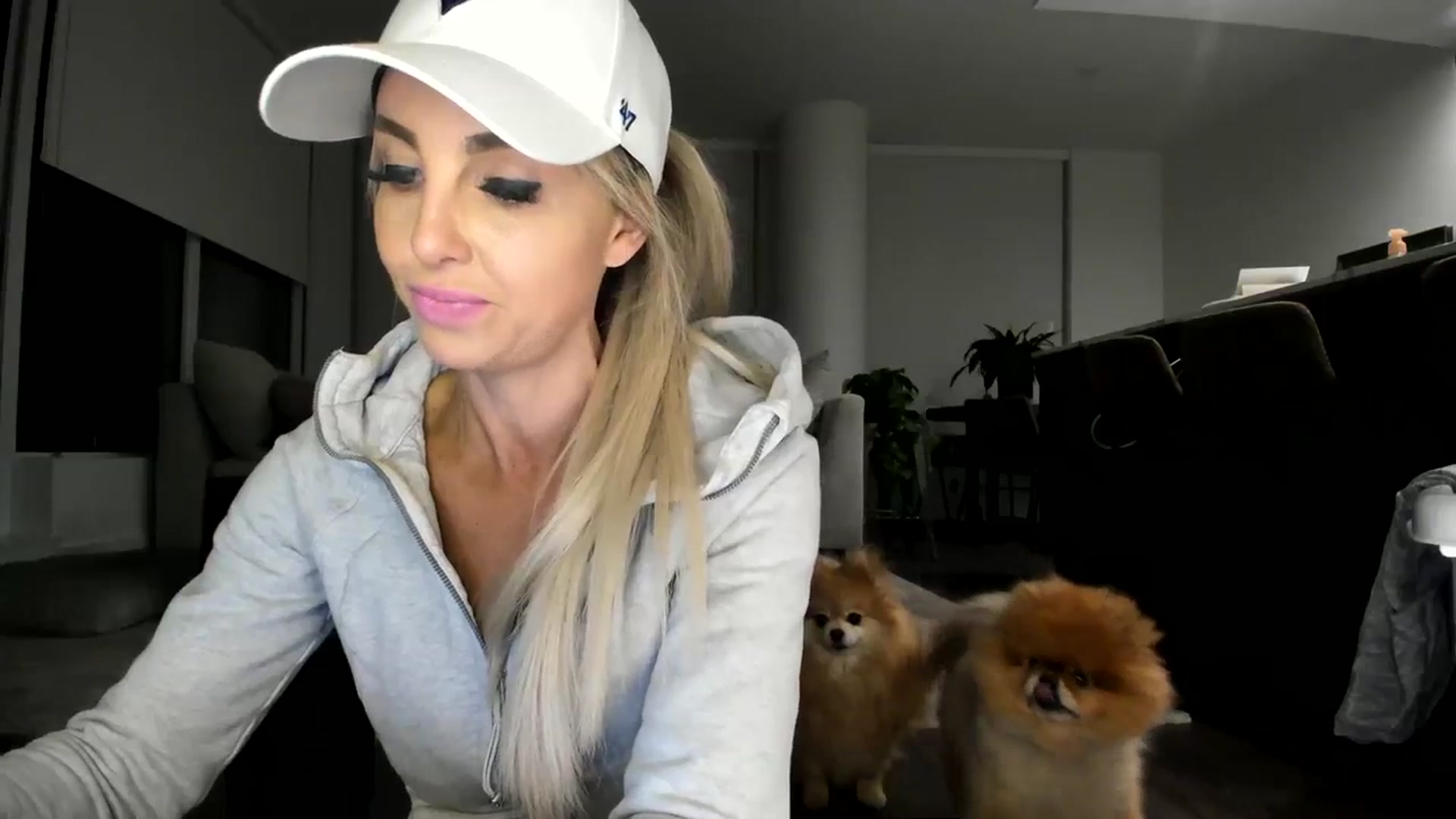 Gallery image thumbnail from Mollyboots's myfreecams stream on, 09/25/2023, 03:14 image 14 of 20