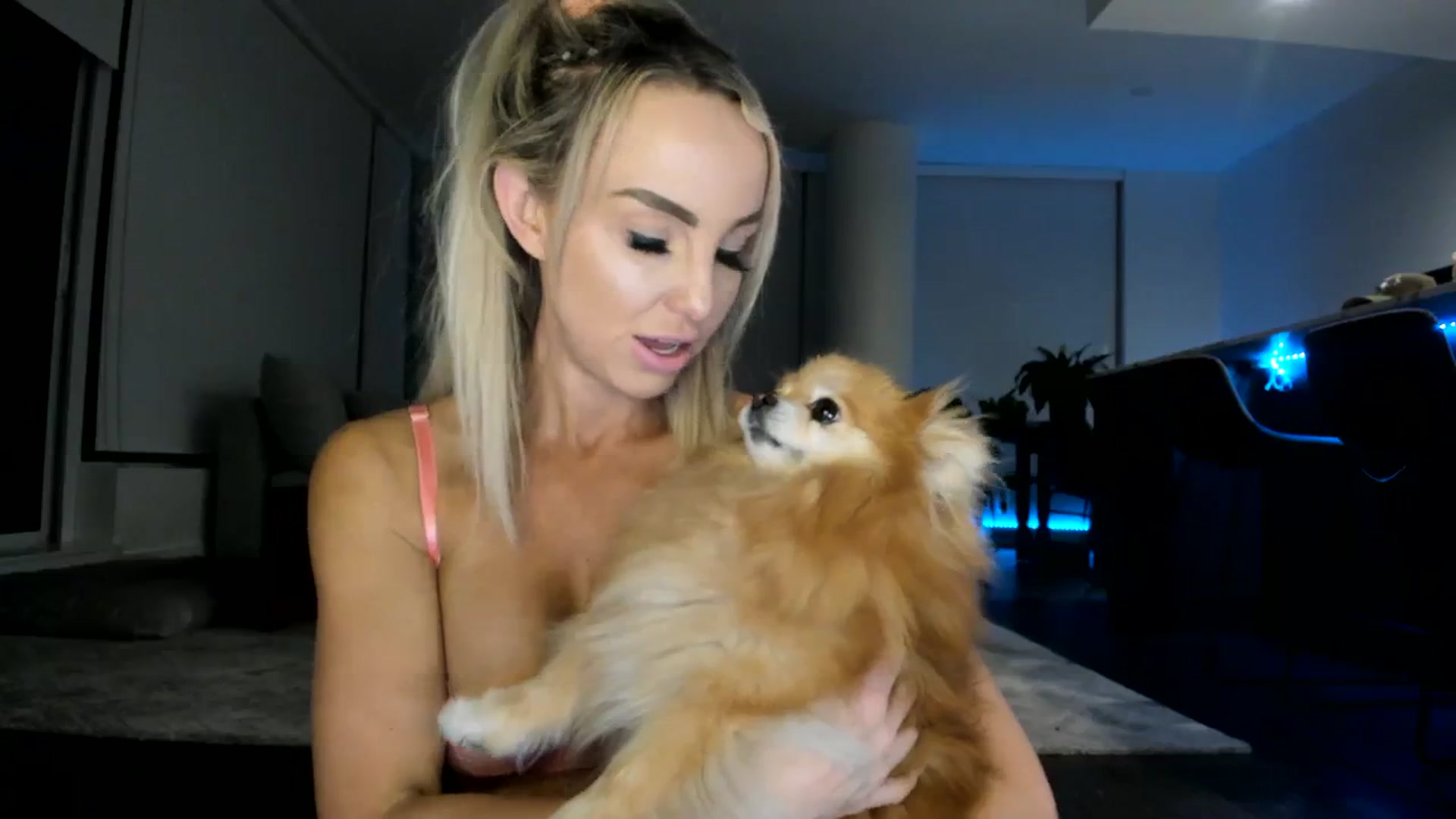 Gallery image thumbnail from Mollyboots's myfreecams stream on, 09/27/2023, 03:48 image 8 of 20