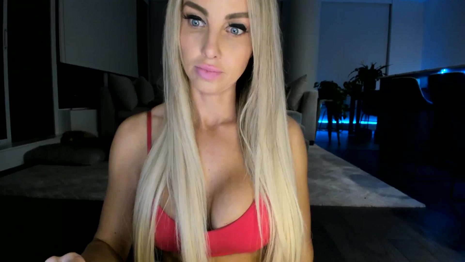 Gallery image thumbnail from Mollyboots's myfreecams stream on, 10/07/2023, 03:08 image 8 of 20