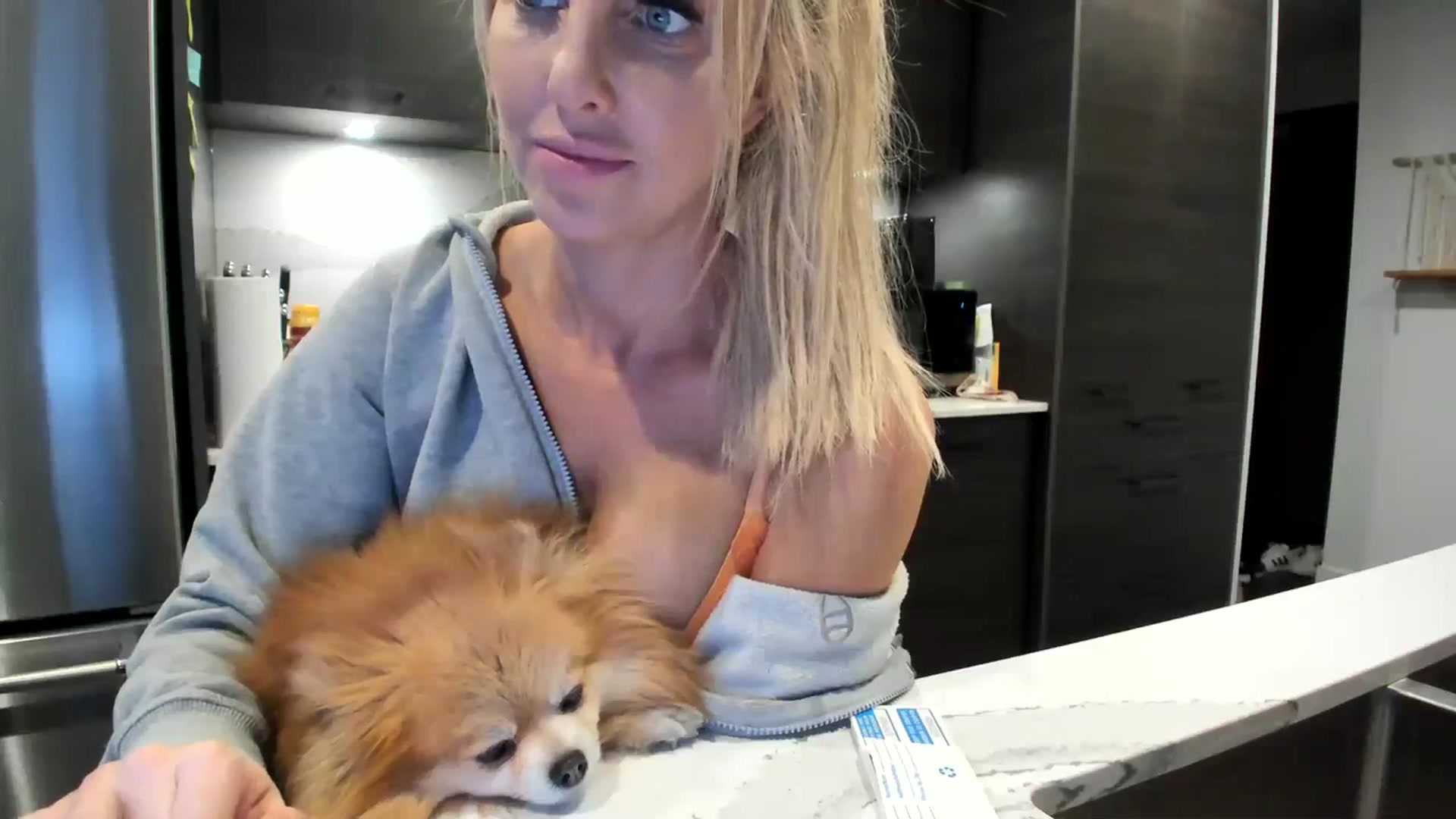 Gallery image thumbnail from Mollyboots's myfreecams stream on, 10/14/2023, 04:43 image 7 of 20
