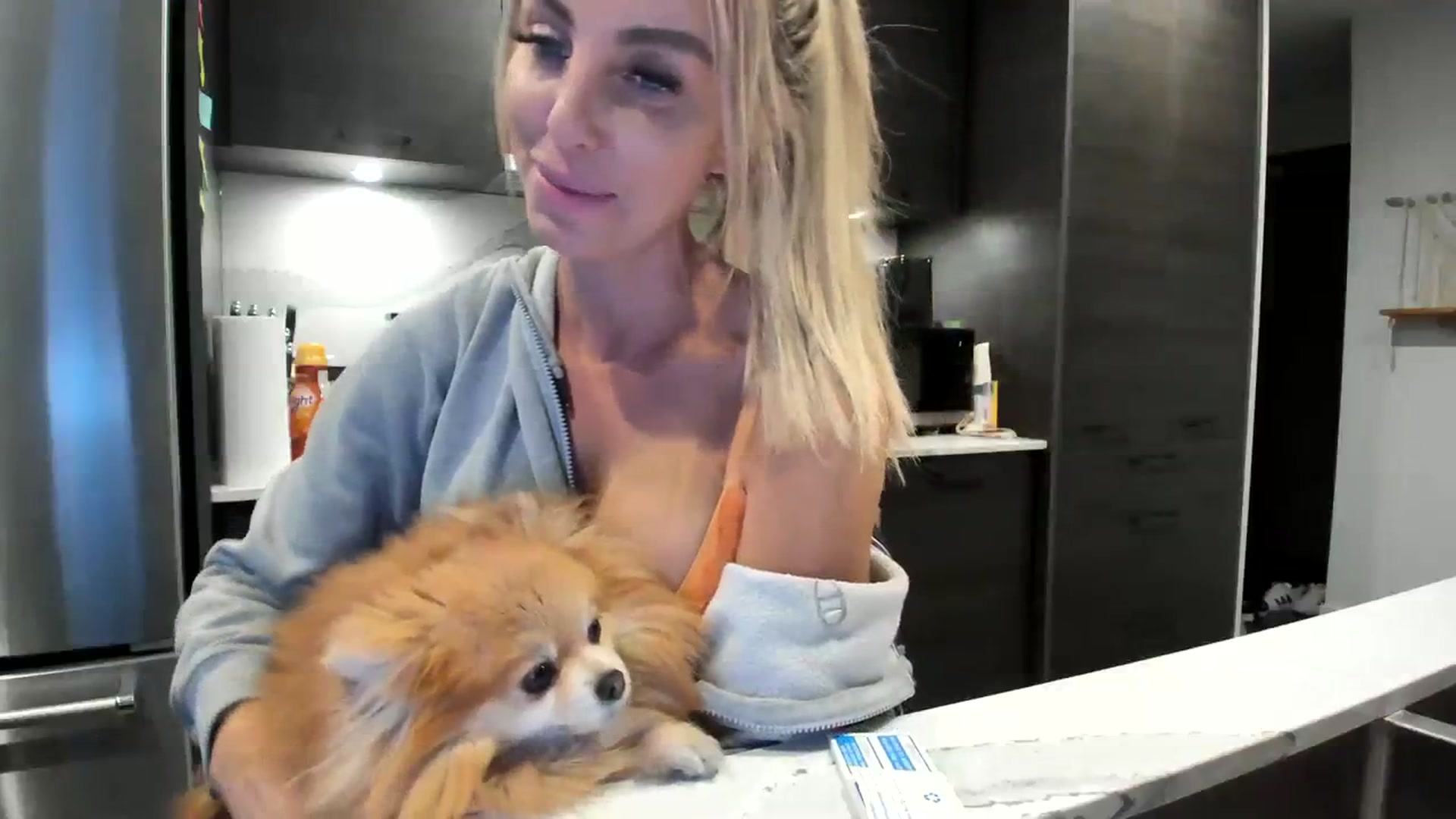 Gallery image thumbnail from Mollyboots's myfreecams stream on, 10/14/2023, 04:43 image 5 of 20