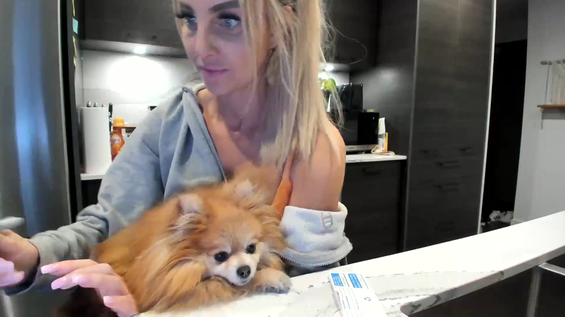 Gallery image thumbnail from Mollyboots's myfreecams stream on, 10/14/2023, 04:43 image 9 of 20