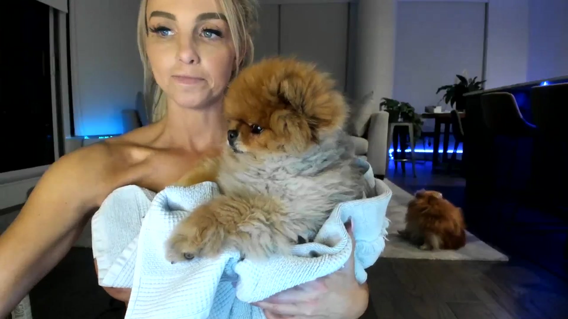 Gallery image thumbnail from Mollyboots's myfreecams stream on, 10/19/2023, 03:50 image 11 of 20