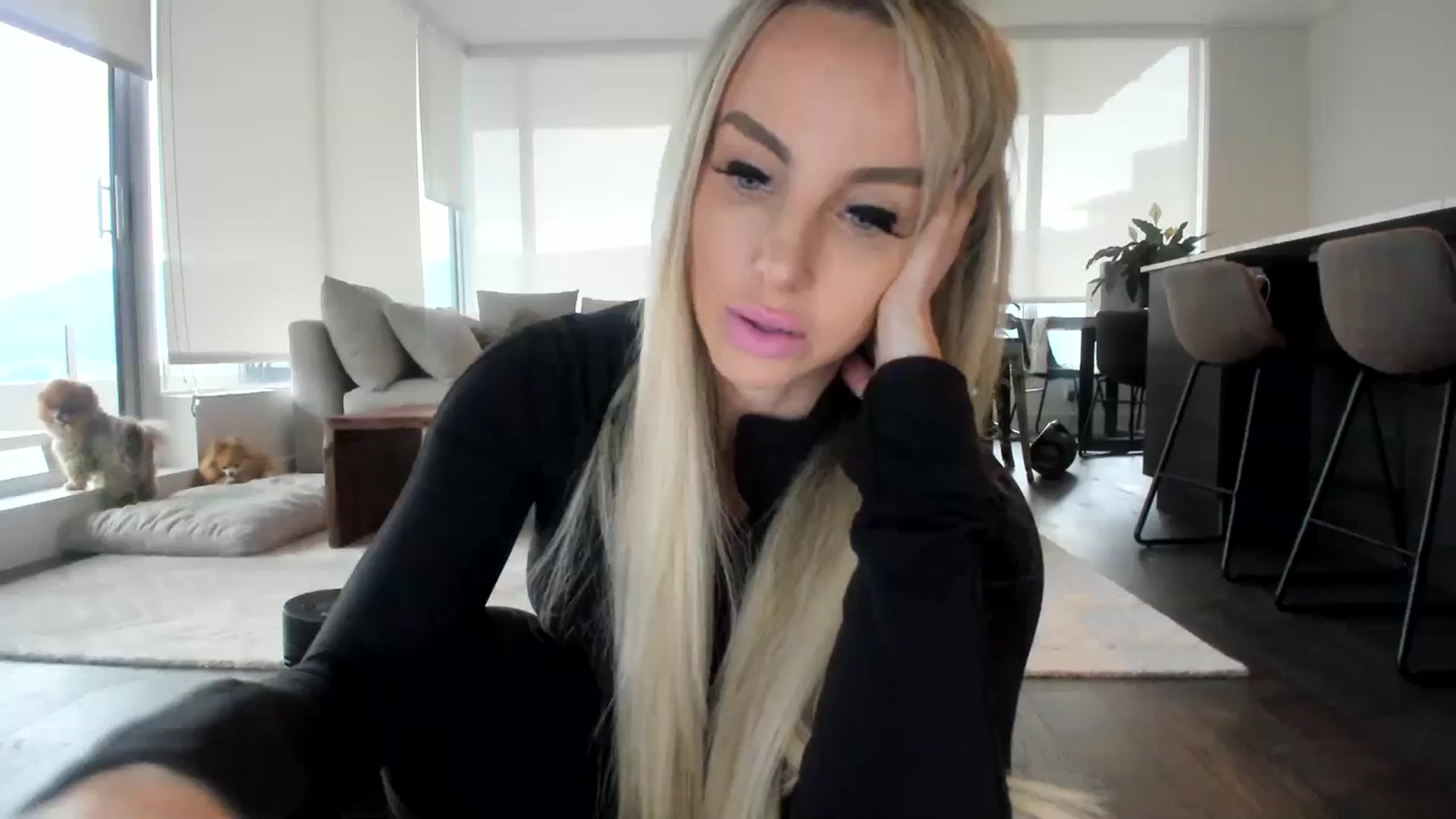 Gallery image thumbnail from Mollyboots's myfreecams stream on, 10/25/2023, 22:47 image 1 of 20
