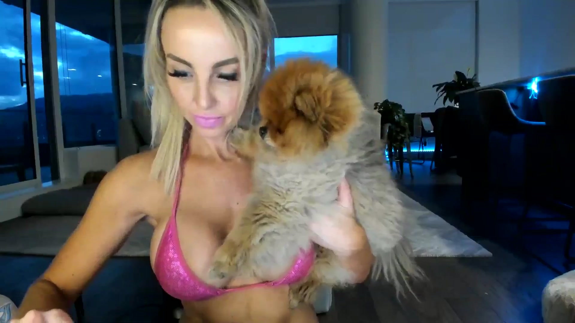 Gallery image thumbnail from Mollyboots's myfreecams stream on, 11/08/2023, 01:10 image 9 of 20