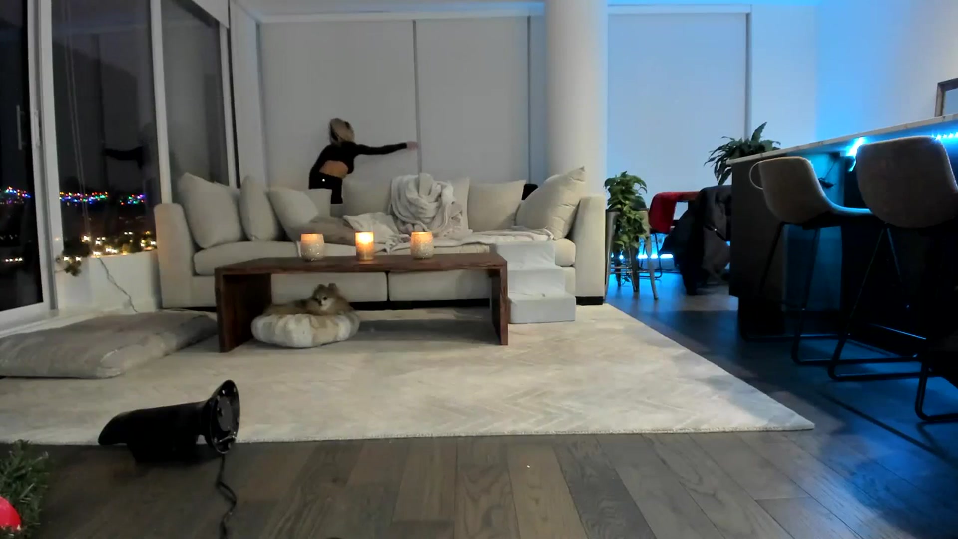 Gallery image thumbnail from Mollyboots's myfreecams stream on, 12/03/2023, 03:21 image 12 of 20