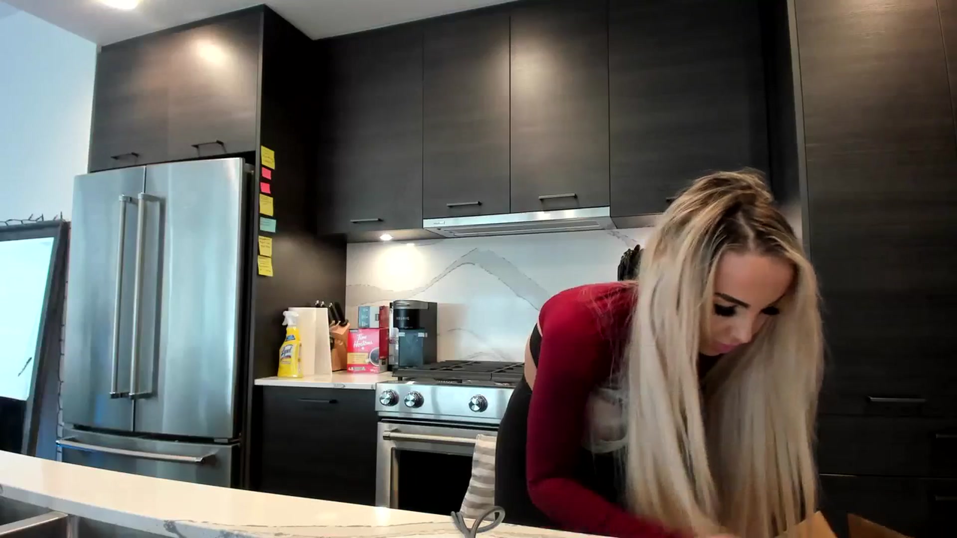 Gallery image thumbnail from Mollyboots's myfreecams stream on, 12/03/2023, 21:18 image 3 of 20