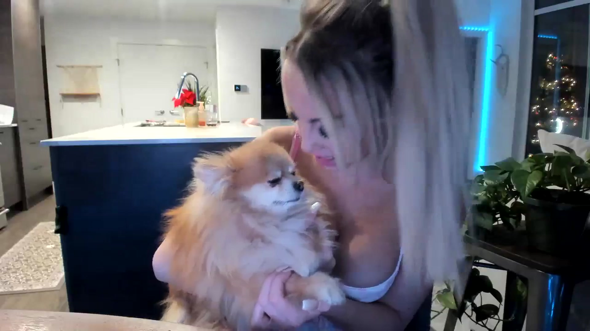 Gallery image thumbnail from Mollyboots's myfreecams stream on, 12/20/2023, 04:45 image 8 of 20