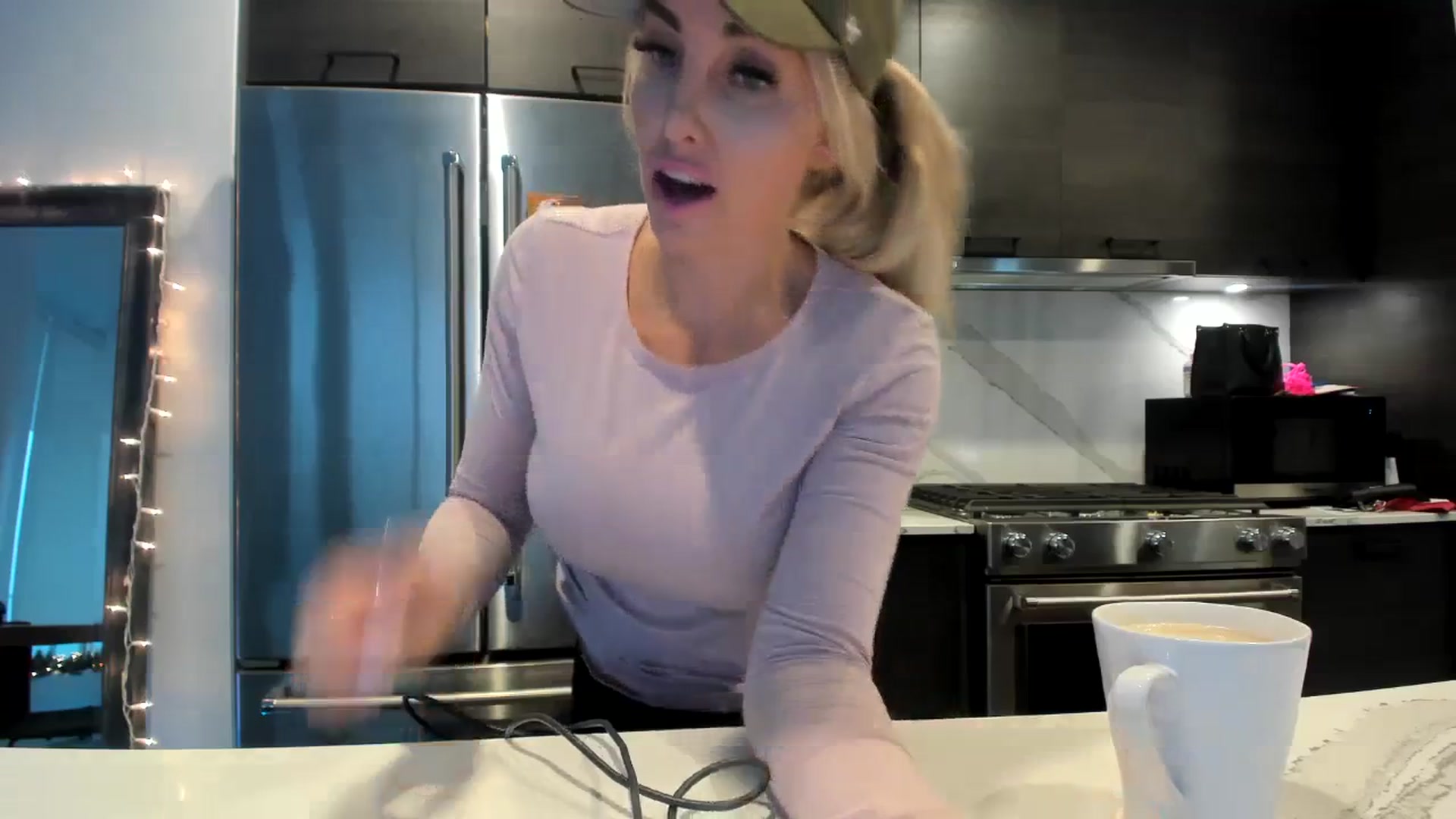 Gallery image thumbnail from Mollyboots's myfreecams stream on, 12/31/2023, 24:01 image 3 of 20