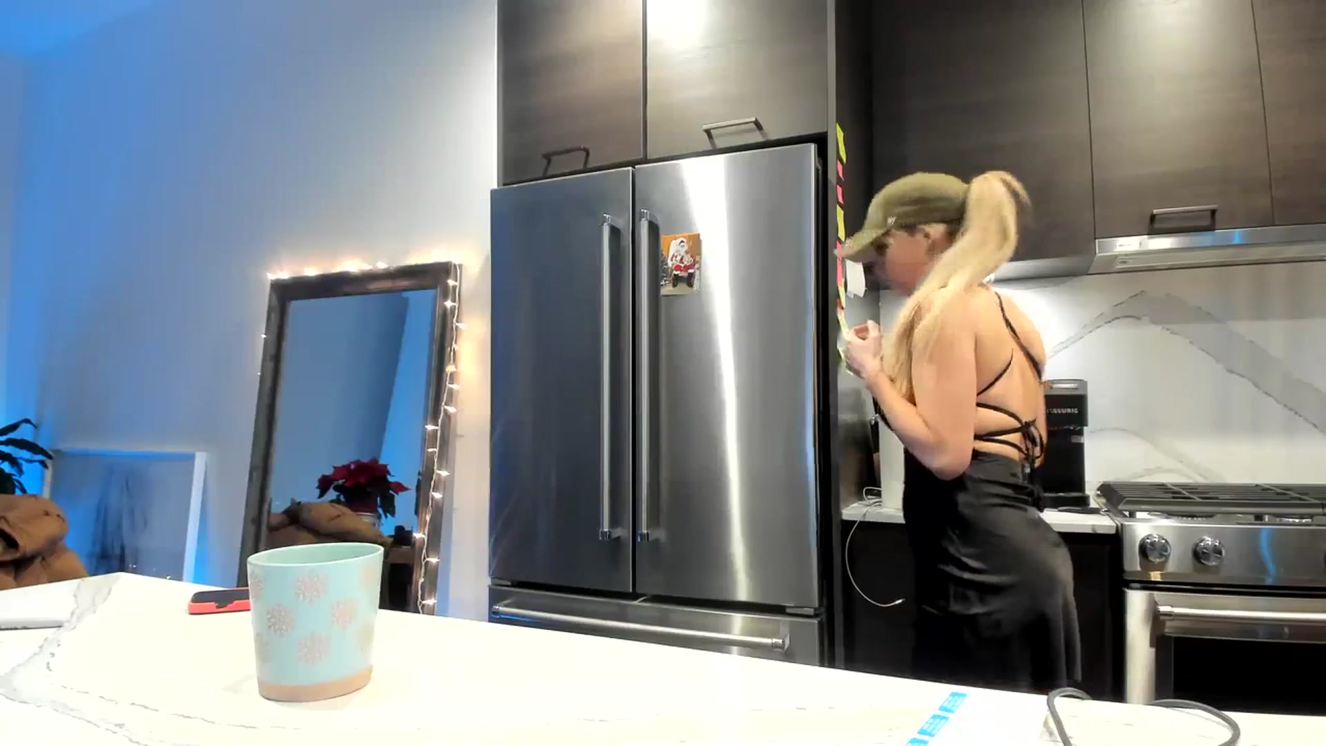 Gallery image thumbnail from Mollyboots's myfreecams stream on, 01/01/2024, 06:29 image 13 of 20