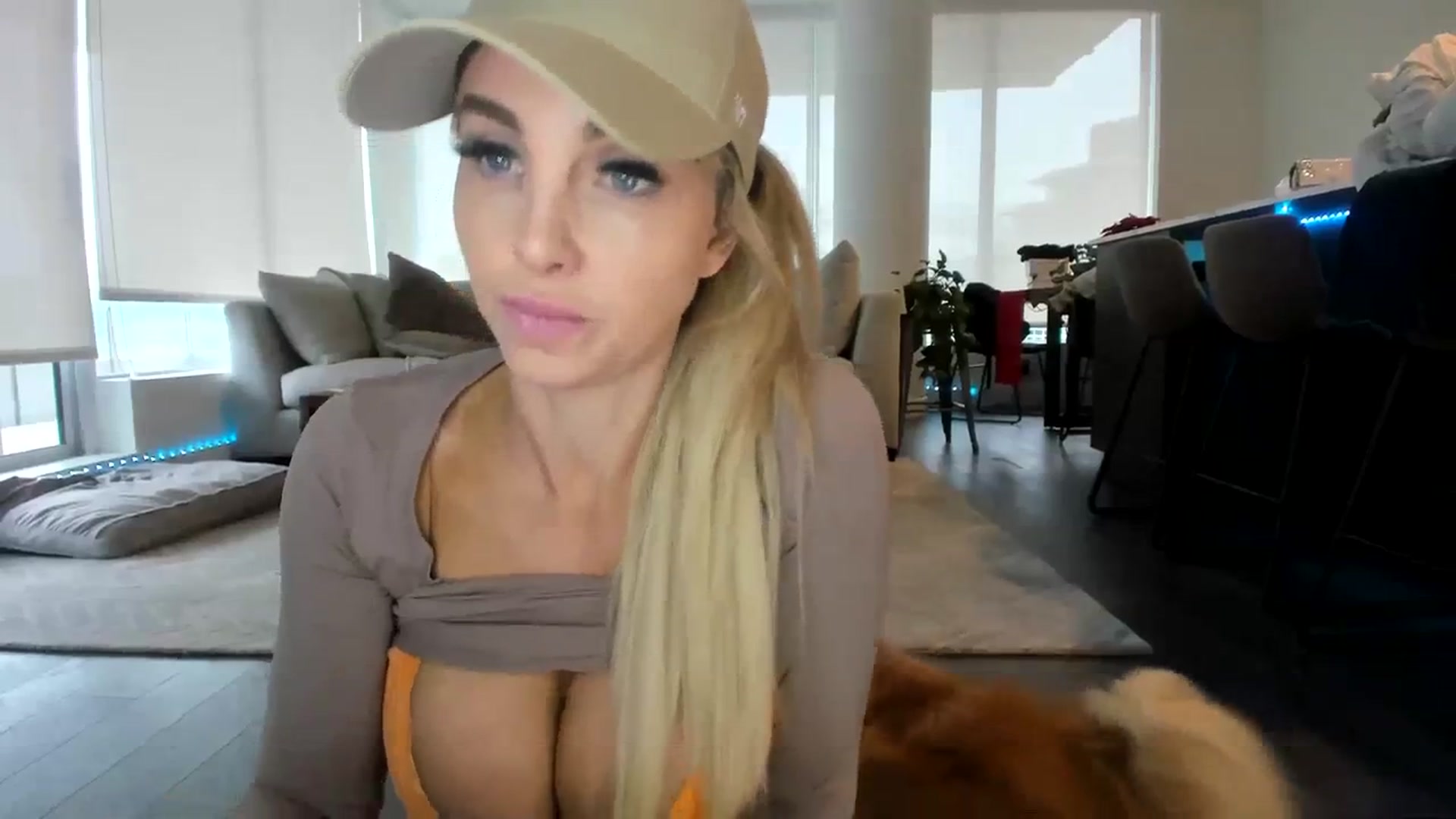 Gallery image thumbnail from Mollyboots's myfreecams stream on, 01/02/2024, 22:33 image 10 of 20