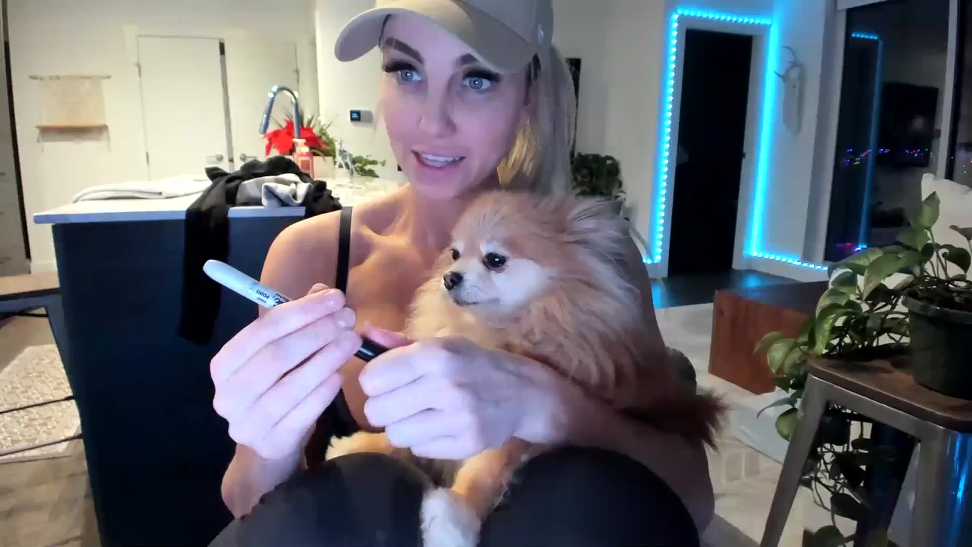 Gallery image thumbnail from Mollyboots's myfreecams stream on, 01/06/2024, 05:07 image 18 of 20