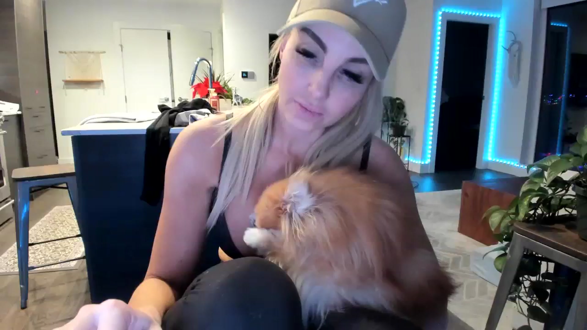 Gallery image thumbnail from Mollyboots's myfreecams stream on, 01/06/2024, 05:07 image 17 of 20