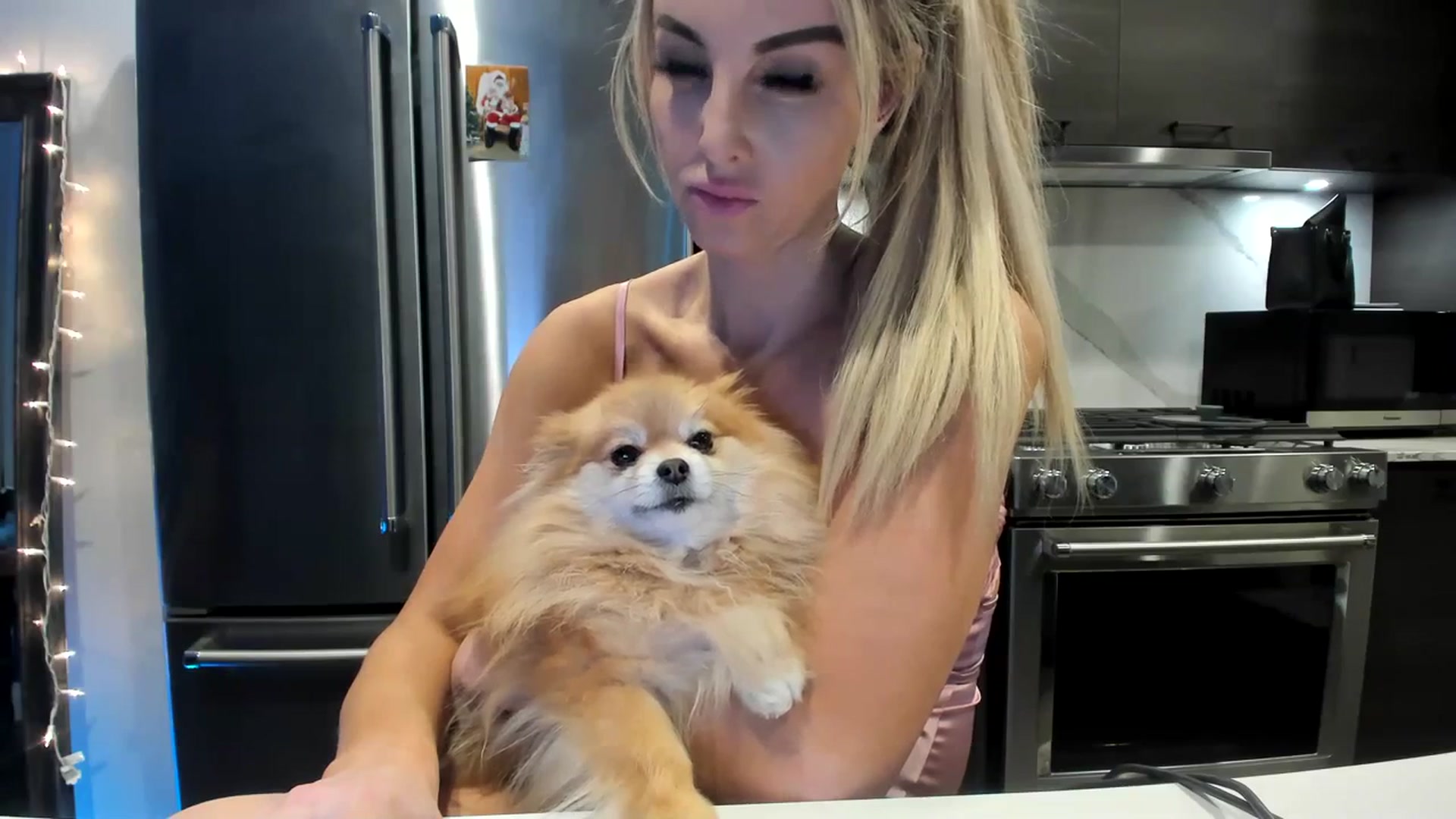 Gallery image thumbnail from Mollyboots's myfreecams stream on, 01/10/2024, 05:11 image 14 of 20