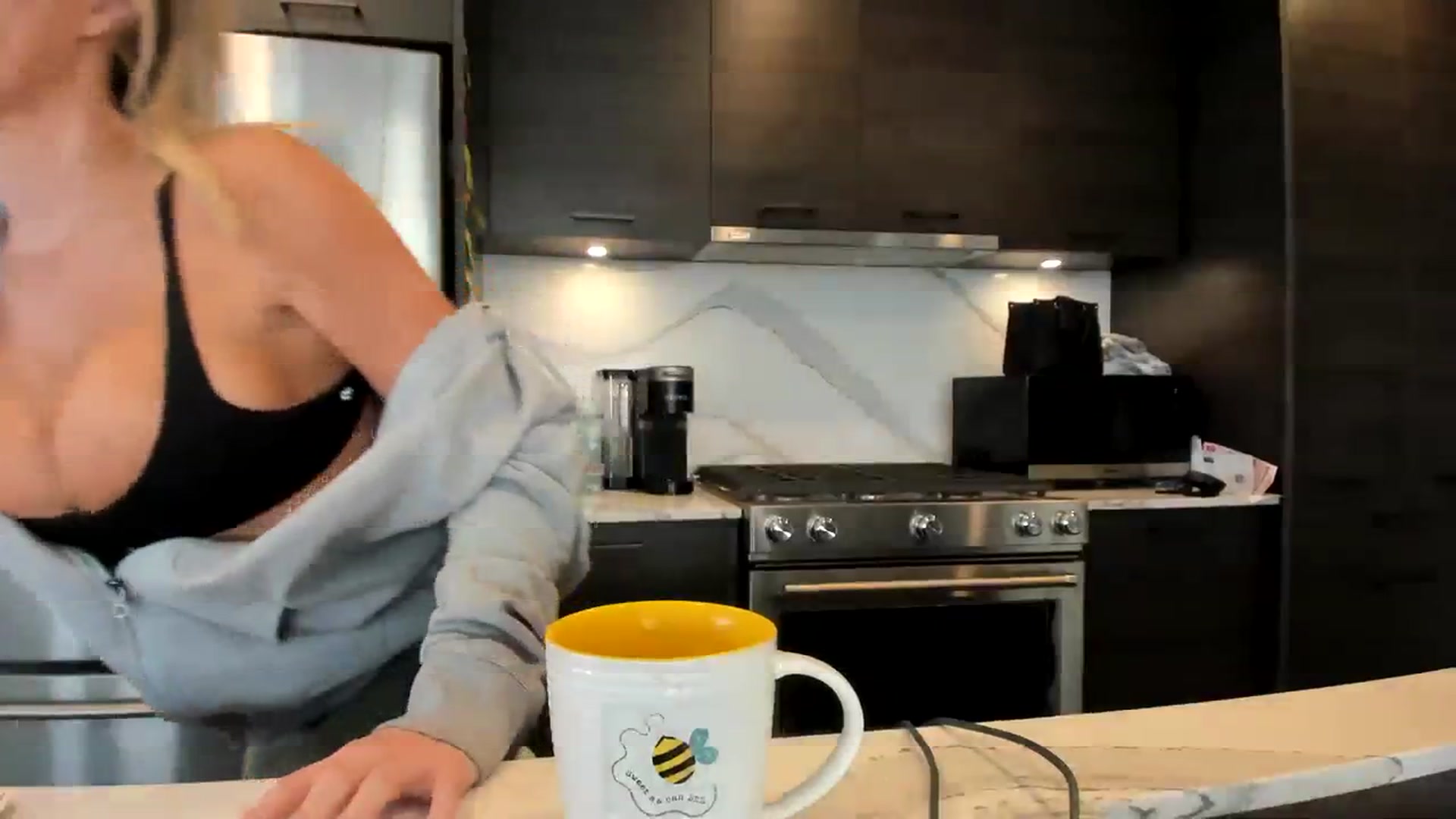 Gallery image thumbnail from Mollyboots's myfreecams stream on, 01/11/2024, 21:50 image 11 of 20