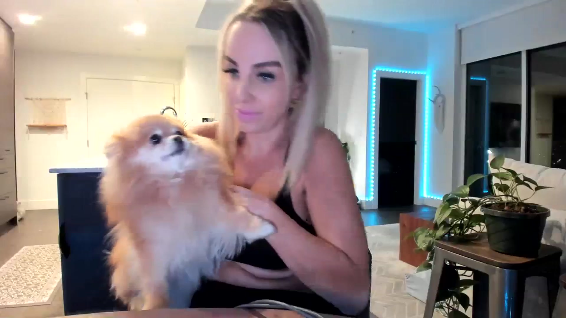Gallery image thumbnail from Mollyboots's myfreecams stream on, 01/12/2024, 03:45 image 13 of 20