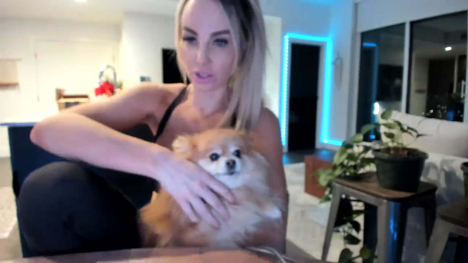 Gallery image thumbnail from Mollyboots's myfreecams stream on, 01/12/2024, 03:45 image 15 of 20
