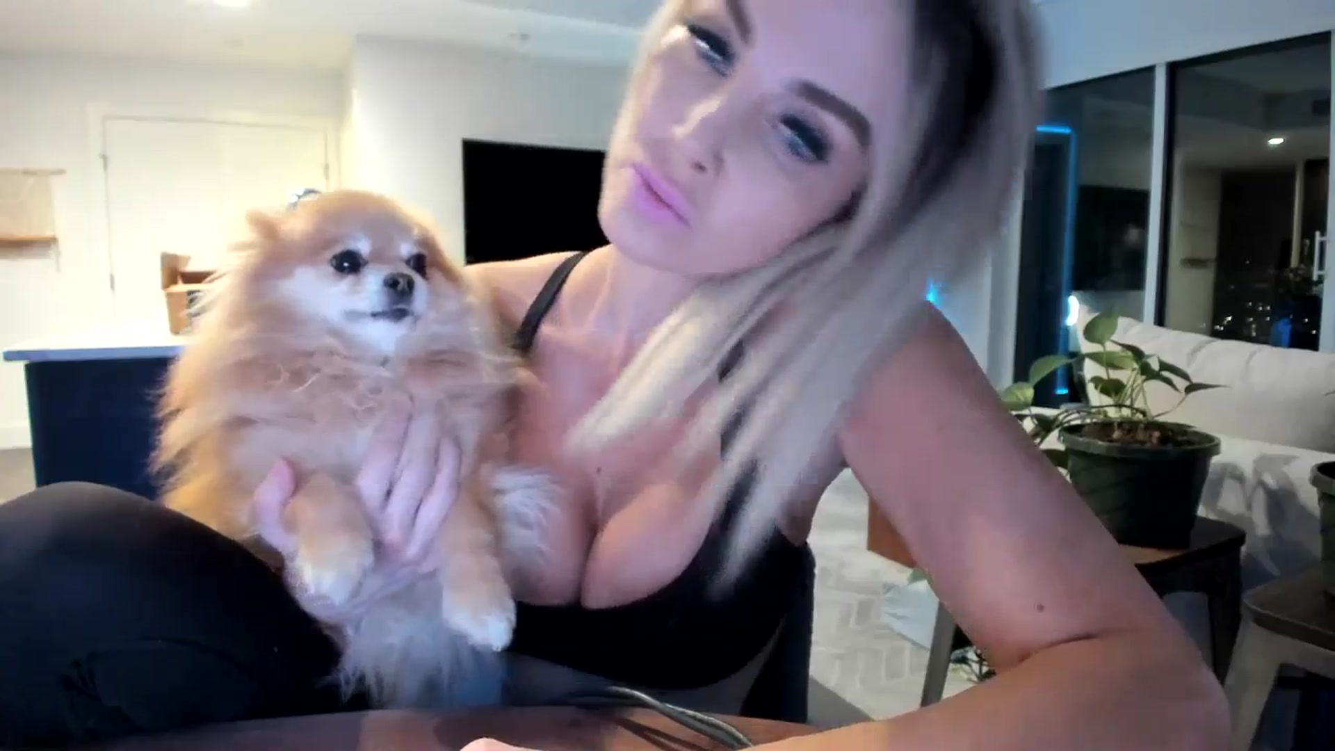 Gallery image thumbnail from Mollyboots's myfreecams stream on, 01/12/2024, 03:45 image 14 of 20
