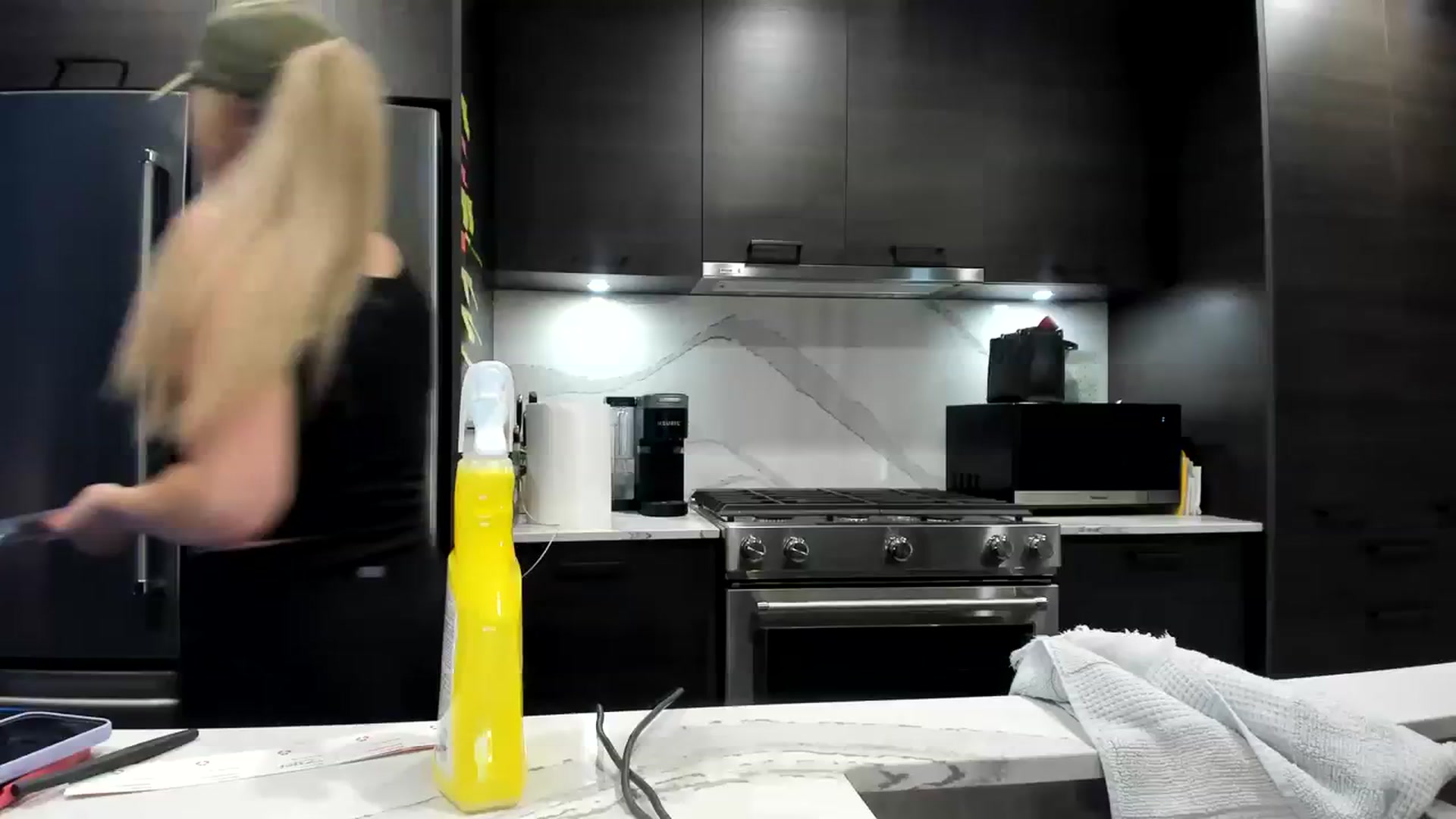Gallery image thumbnail from Mollyboots's myfreecams stream on, 01/17/2024, 04:19 image 1 of 20