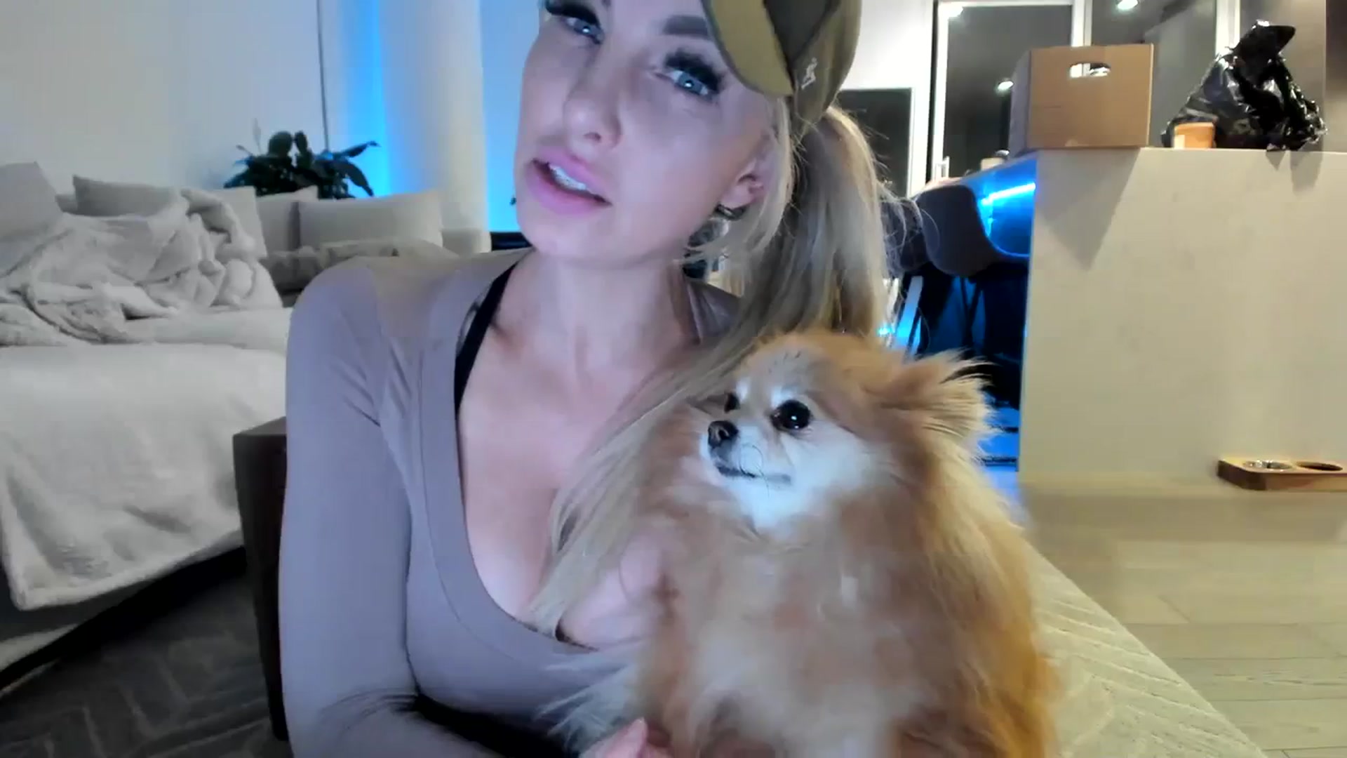 Gallery image thumbnail from Mollyboots's myfreecams stream on, 02/02/2024, 05:13 image 2 of 20
