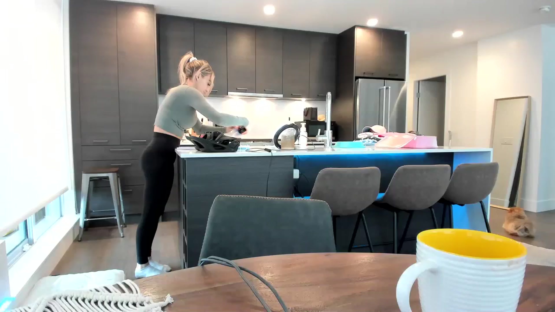 Gallery image thumbnail from Mollyboots's myfreecams stream on, 02/03/2024, 20:52 image 14 of 20