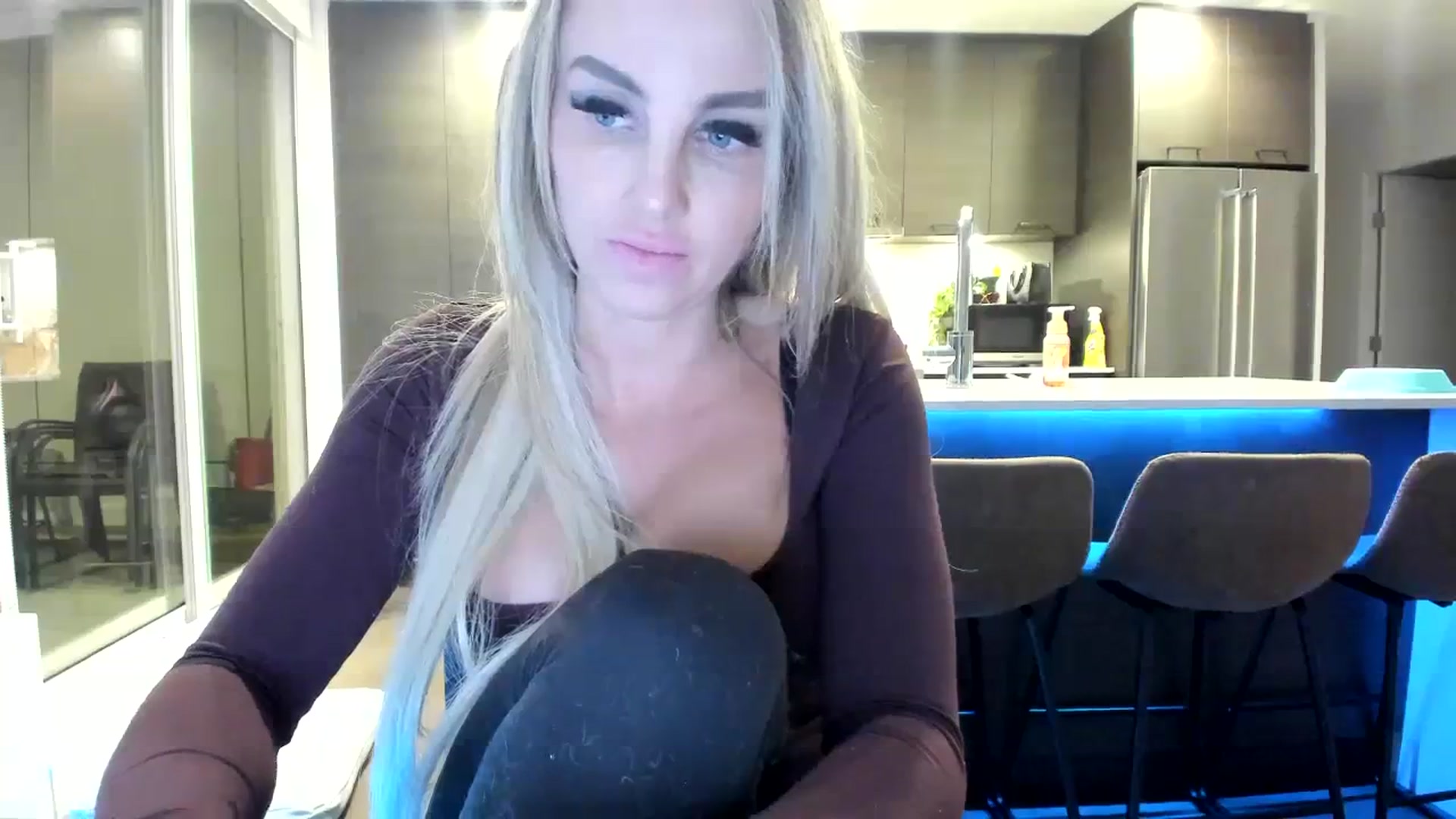 Gallery image thumbnail from Mollyboots's myfreecams stream on, 02/25/2024, 05:38 image 17 of 20
