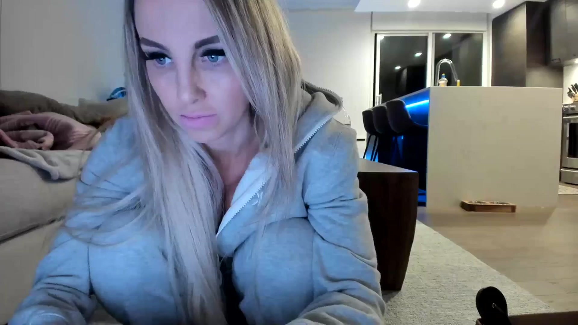 Gallery image thumbnail from Mollyboots's myfreecams stream on, 03/10/2024, 03:32 image 19 of 20
