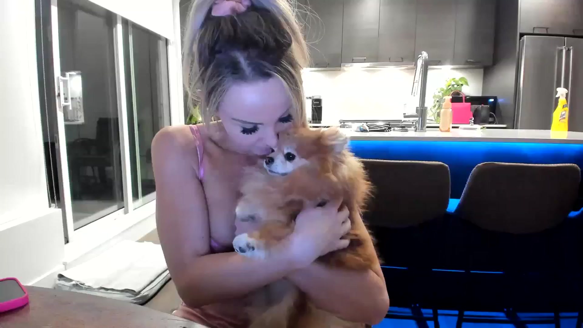 Gallery image thumbnail from Mollyboots's myfreecams stream on, 03/23/2024, 02:57 image 14 of 20