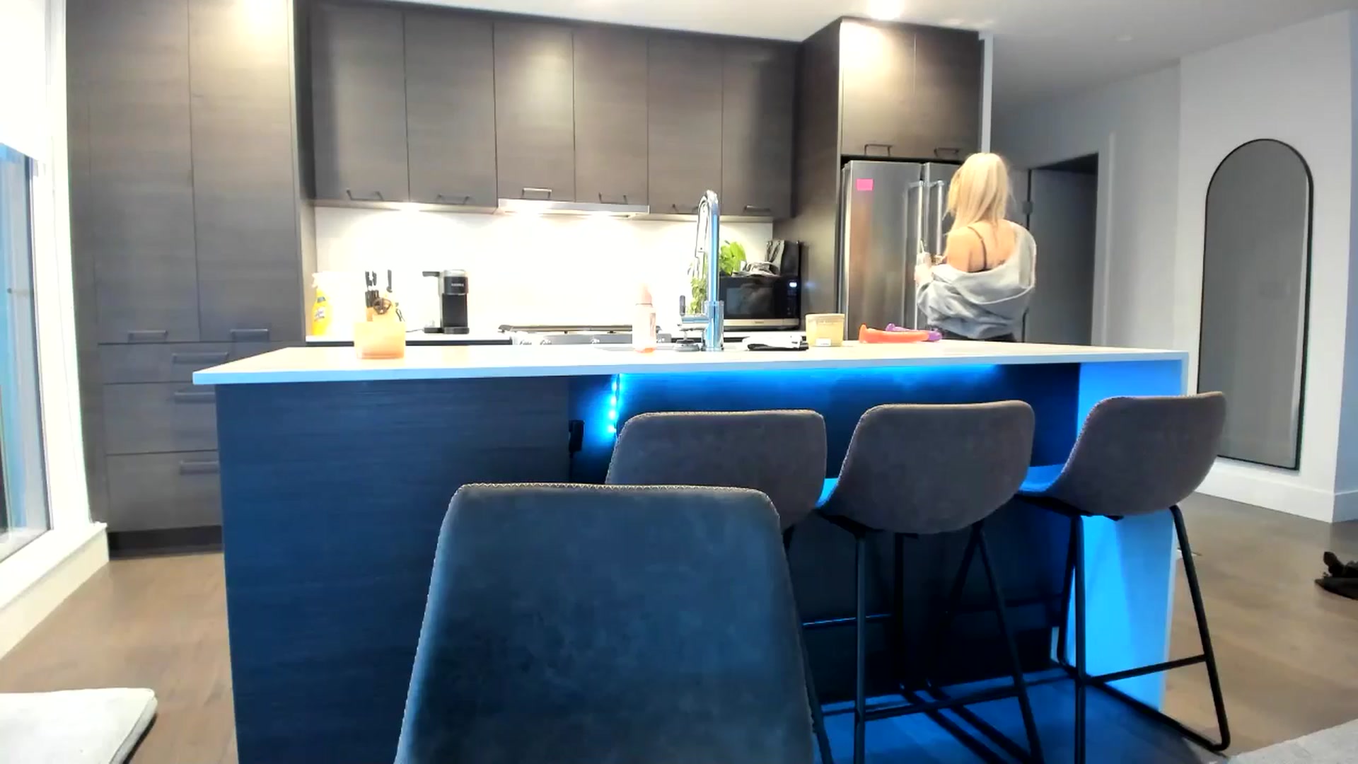 Gallery image thumbnail from Mollyboots's myfreecams stream on, 05/04/2024, 03:03 image 17 of 20
