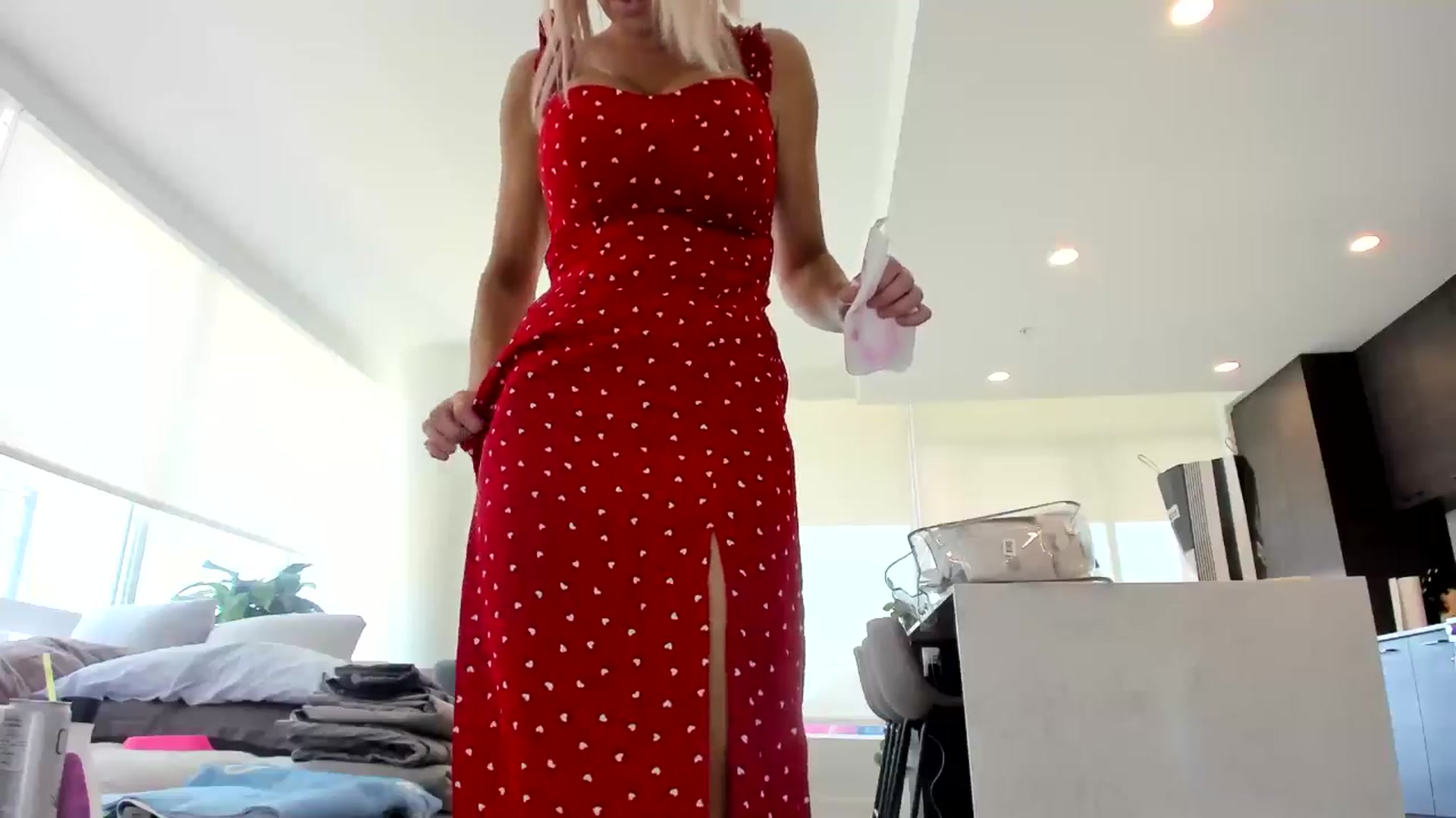 Gallery image thumbnail from Mollyboots's myfreecams stream on, 05/10/2024, 21:16 image 9 of 20