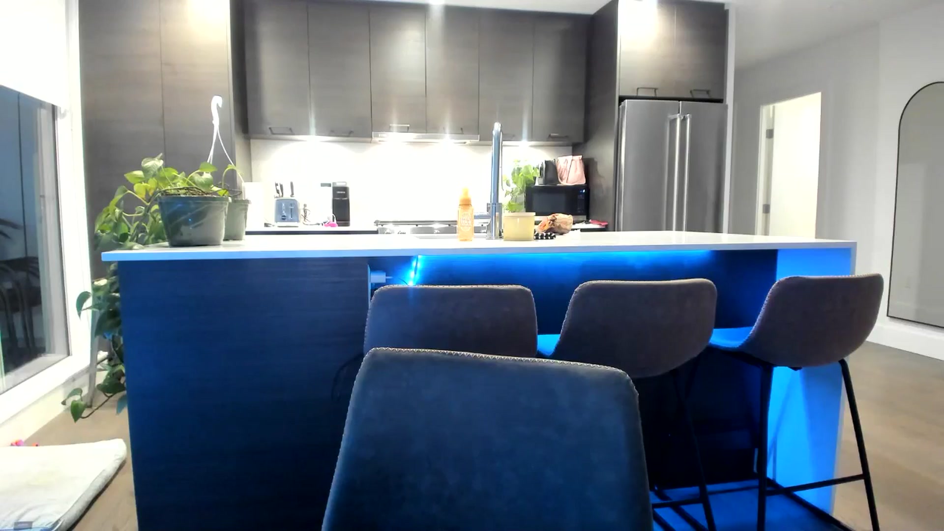 Gallery image thumbnail from Mollyboots's myfreecams stream on, 05/23/2024, 03:31 image 2 of 20