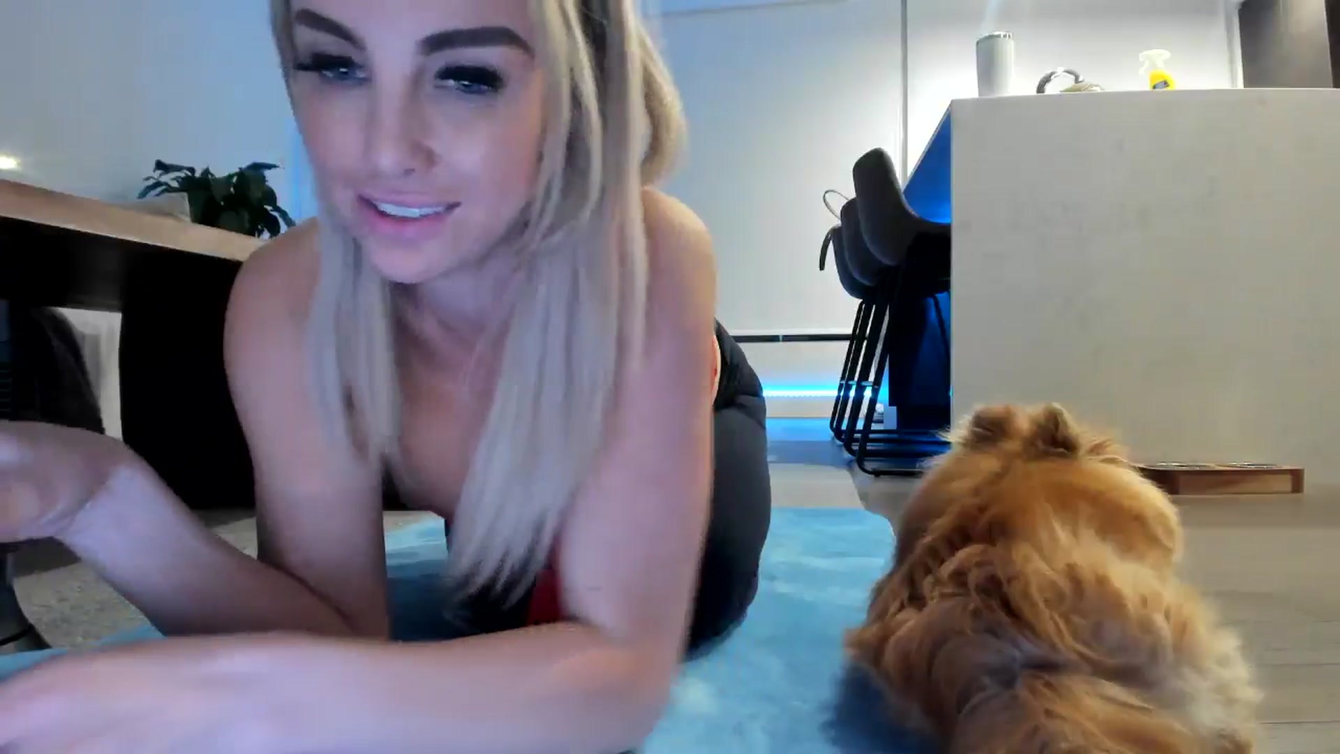 Gallery image thumbnail from Mollyboots's myfreecams stream on, 05/25/2024, 04:30 image 18 of 20