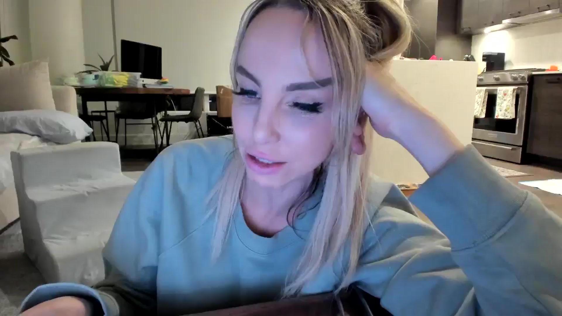 Gallery image thumbnail from Mollyboots's myfreecams stream on, 06/11/2024, 05:22 image 18 of 20
