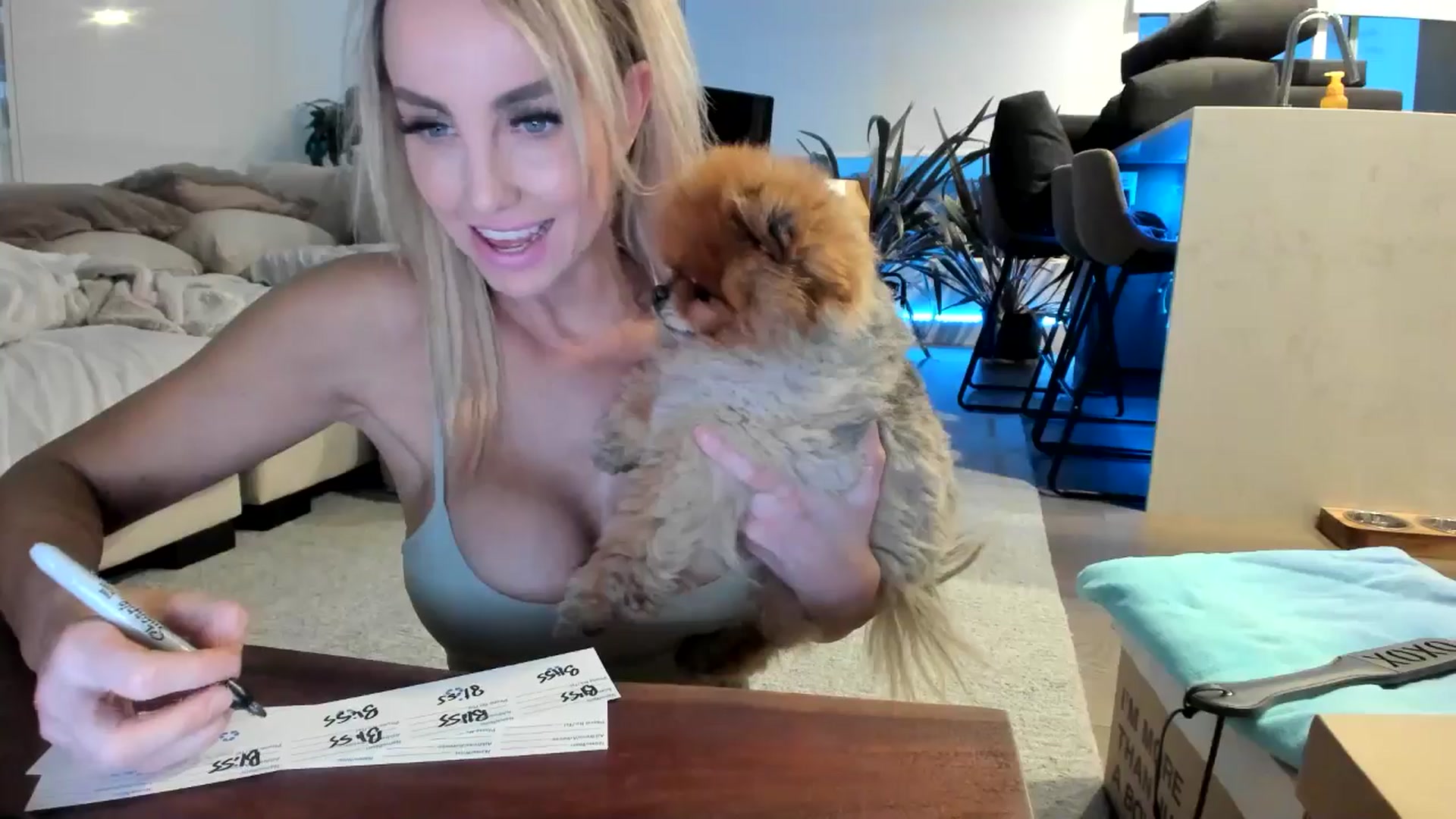 Gallery image thumbnail from Mollyboots's myfreecams stream on, 06/12/2024, 04:55 image 18 of 20