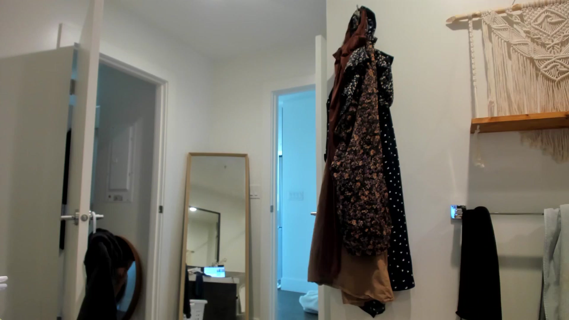 Gallery image thumbnail from Mollyboots's myfreecams stream on, 07/13/2024, 20:22 image 15 of 20