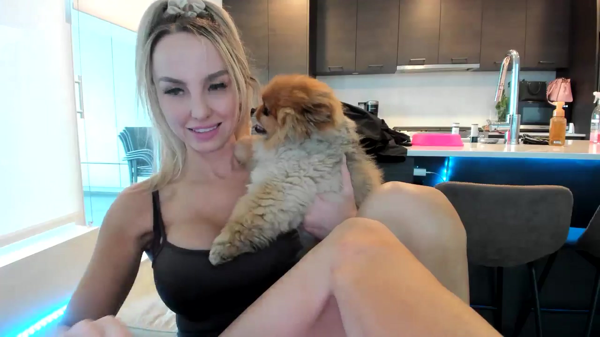 Gallery image thumbnail from Mollyboots's myfreecams stream on, 07/14/2024, 03:27 image 19 of 20